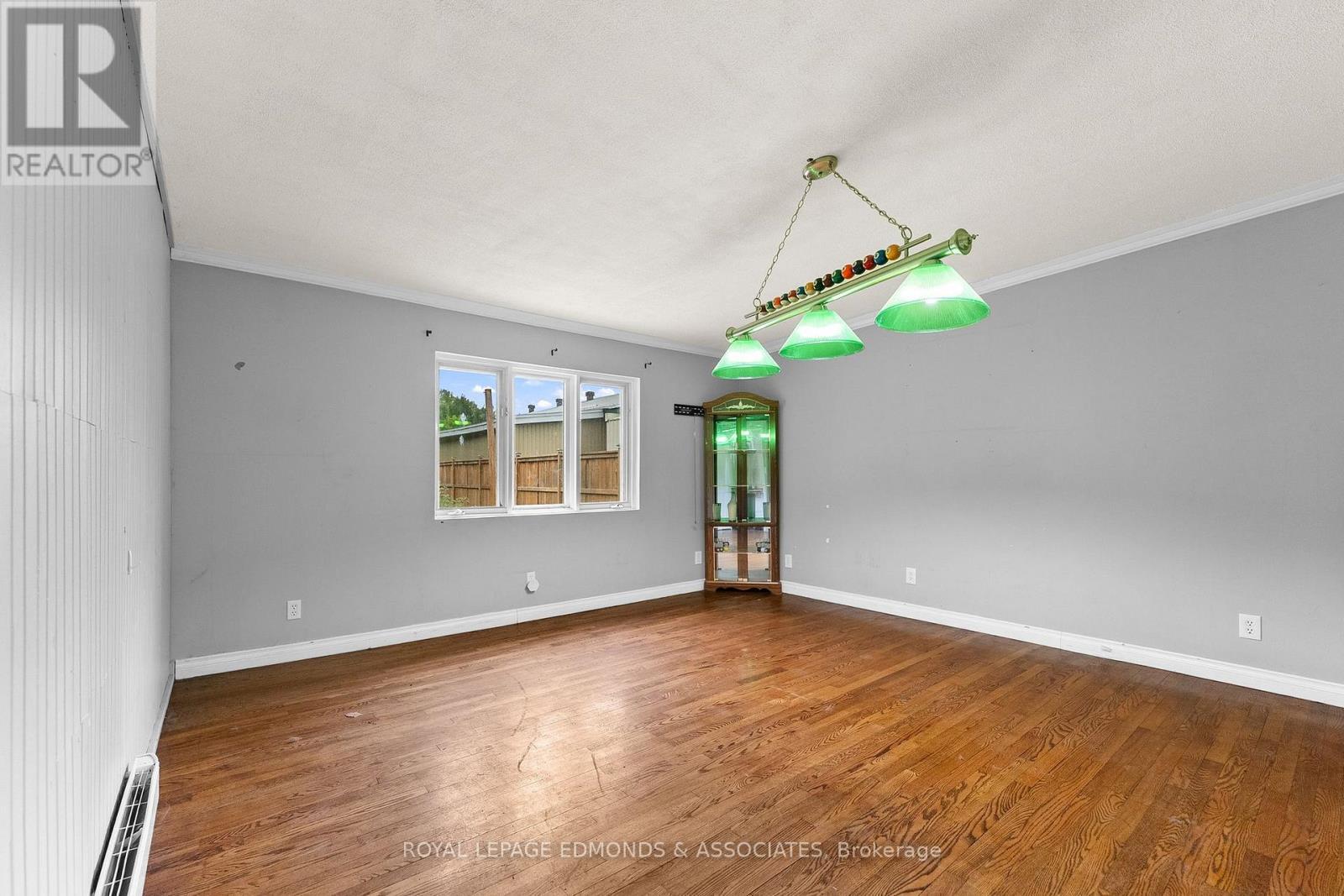 












311 JULIEN STREET

,
Pembroke,




Ontario
K8A3P6

