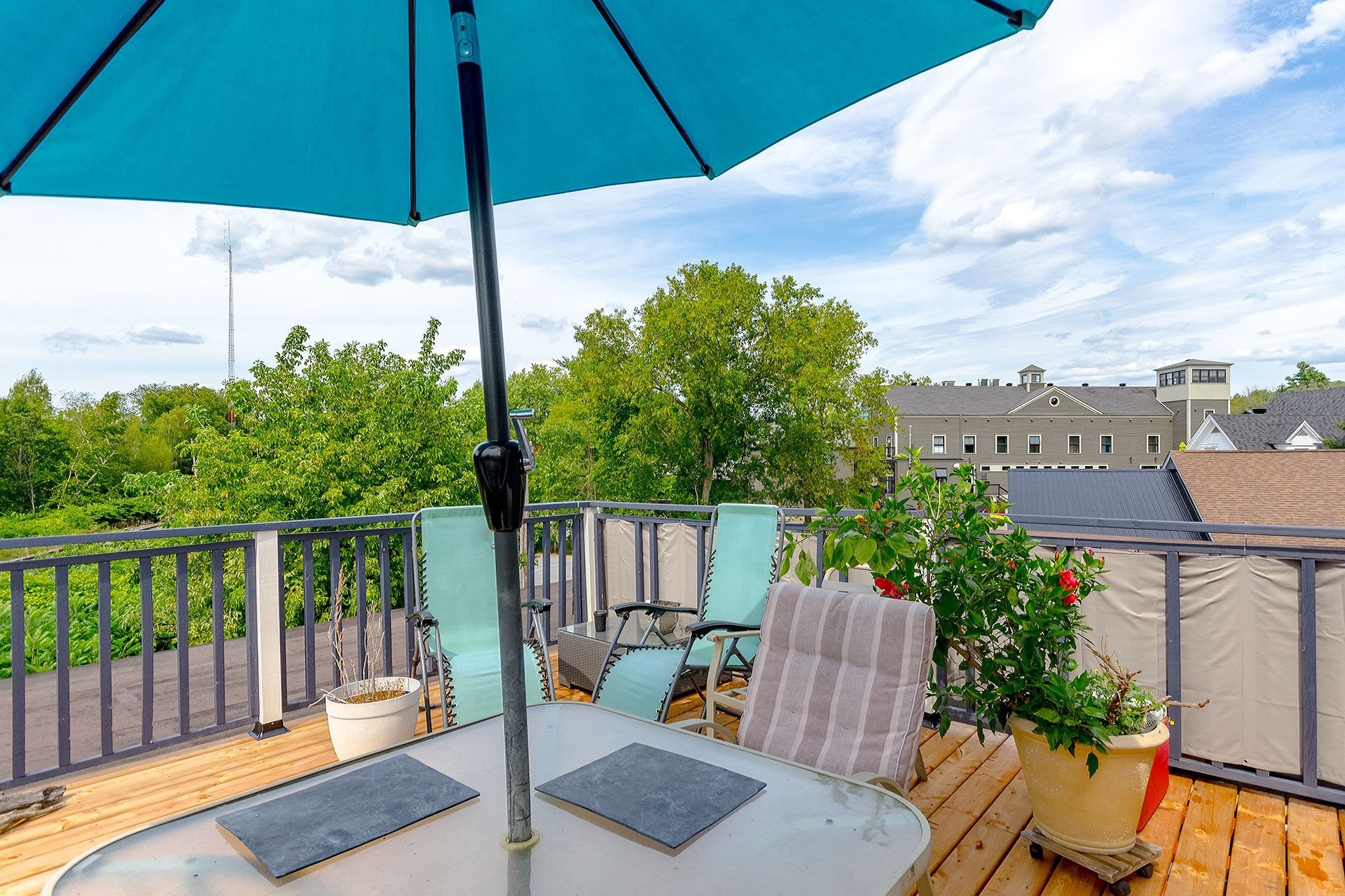 









35Z


Rue Principale S.

,
Sutton,




QC
J0E2K0

