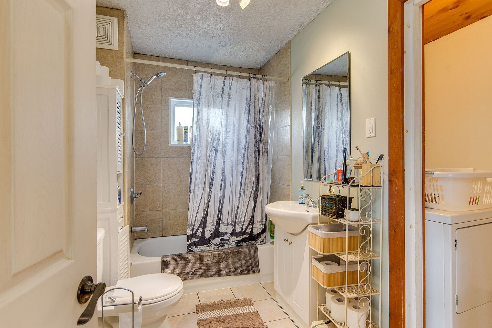 









35Z


Rue Principale S.

,
Sutton,




QC
J0E2K0

