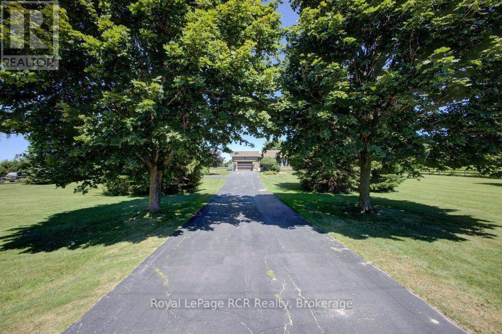 












7195 SIXTEENTH LINE

,
Mapleton,







Ontario
N0G1A0

