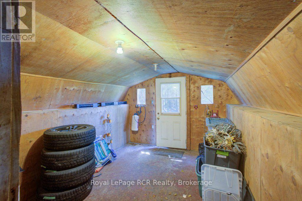 












7195 SIXTEENTH LINE

,
Mapleton,







Ontario
N0G1A0

