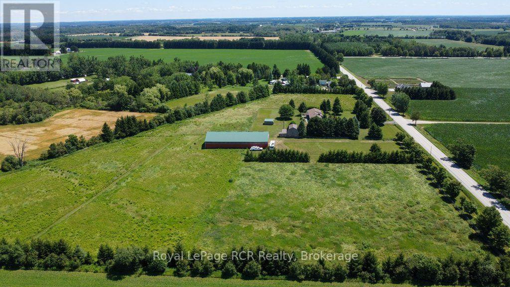 












7195 SIXTEENTH LINE

,
Mapleton,







Ontario
N0G1A0

