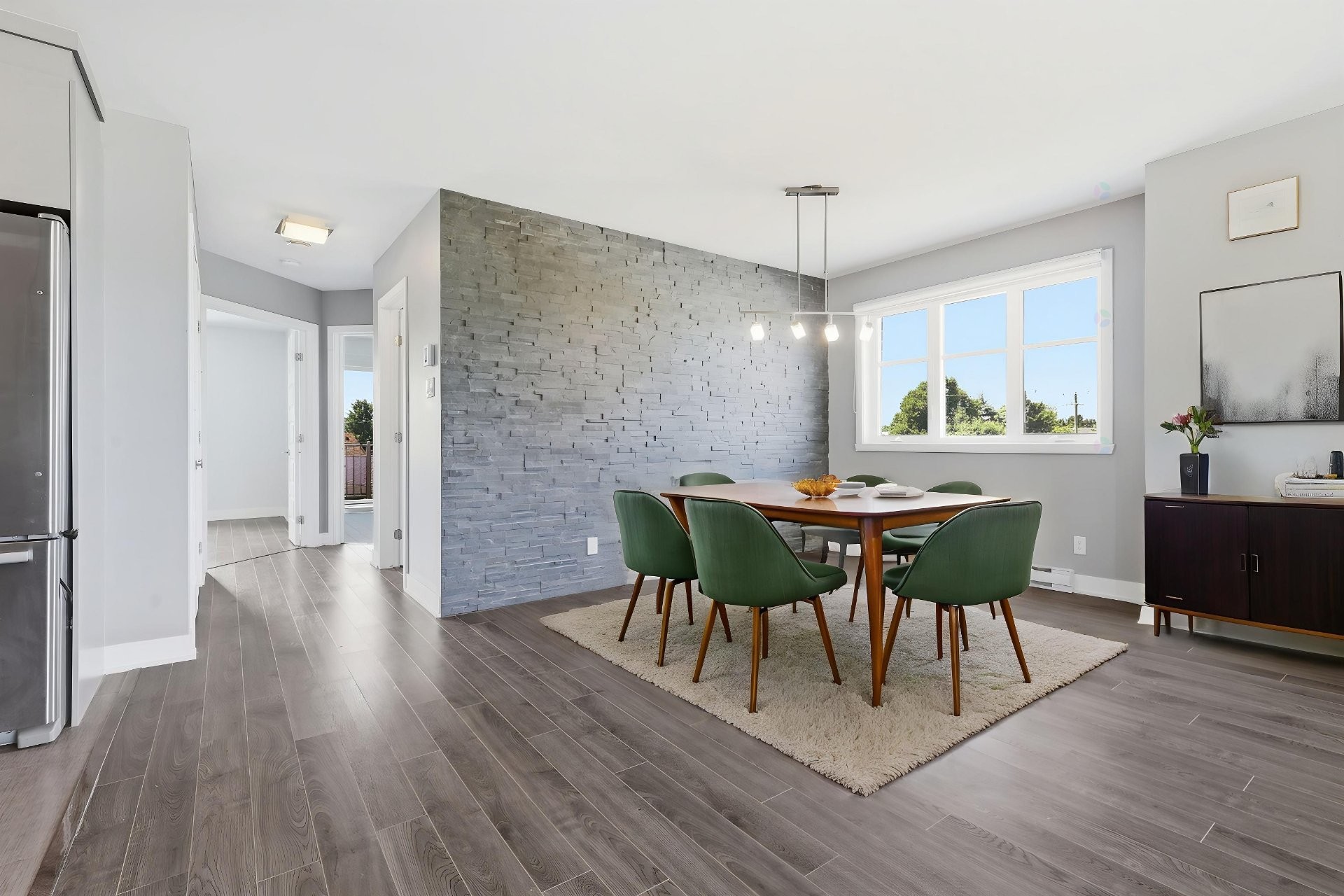 









7555


Boul. Cousineau

,
Longueuil (Saint-Hubert),




QC
J3Y0G4


