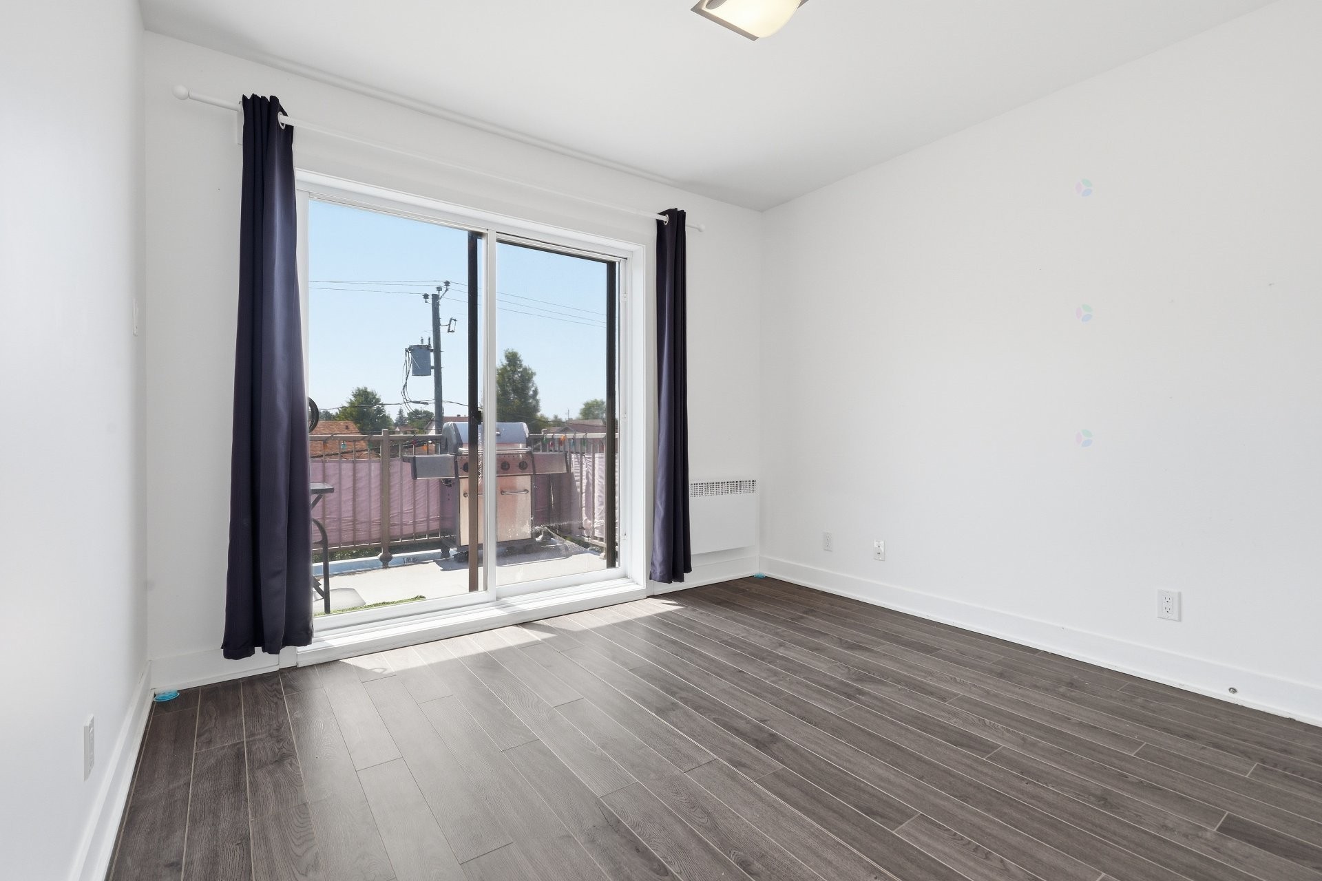 









7555


Boul. Cousineau

,
Longueuil (Saint-Hubert),




QC
J3Y0G4

