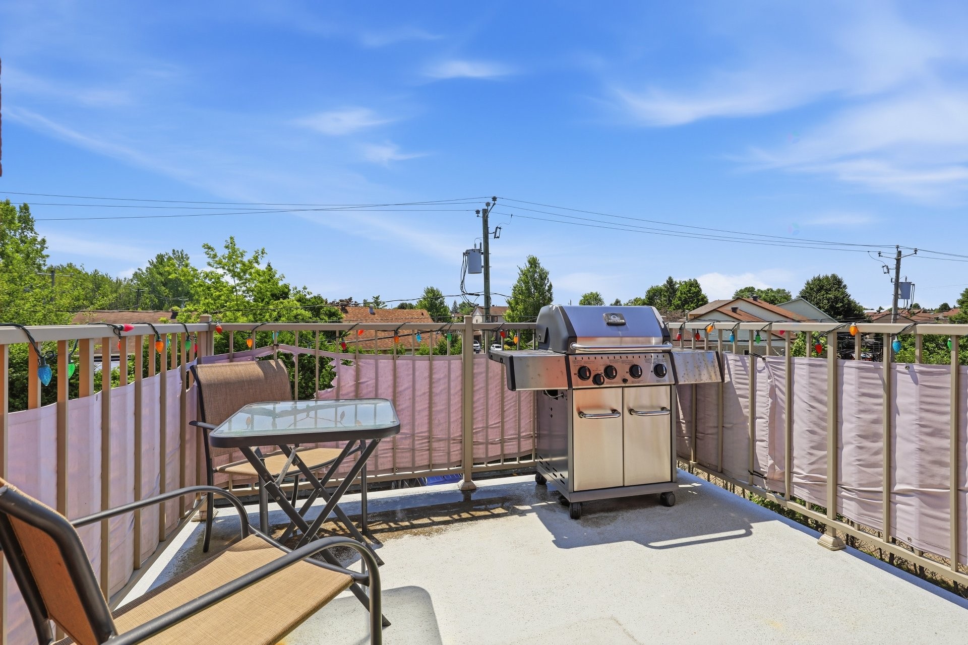 









7555


Boul. Cousineau

,
Longueuil (Saint-Hubert),




QC
J3Y0G4

