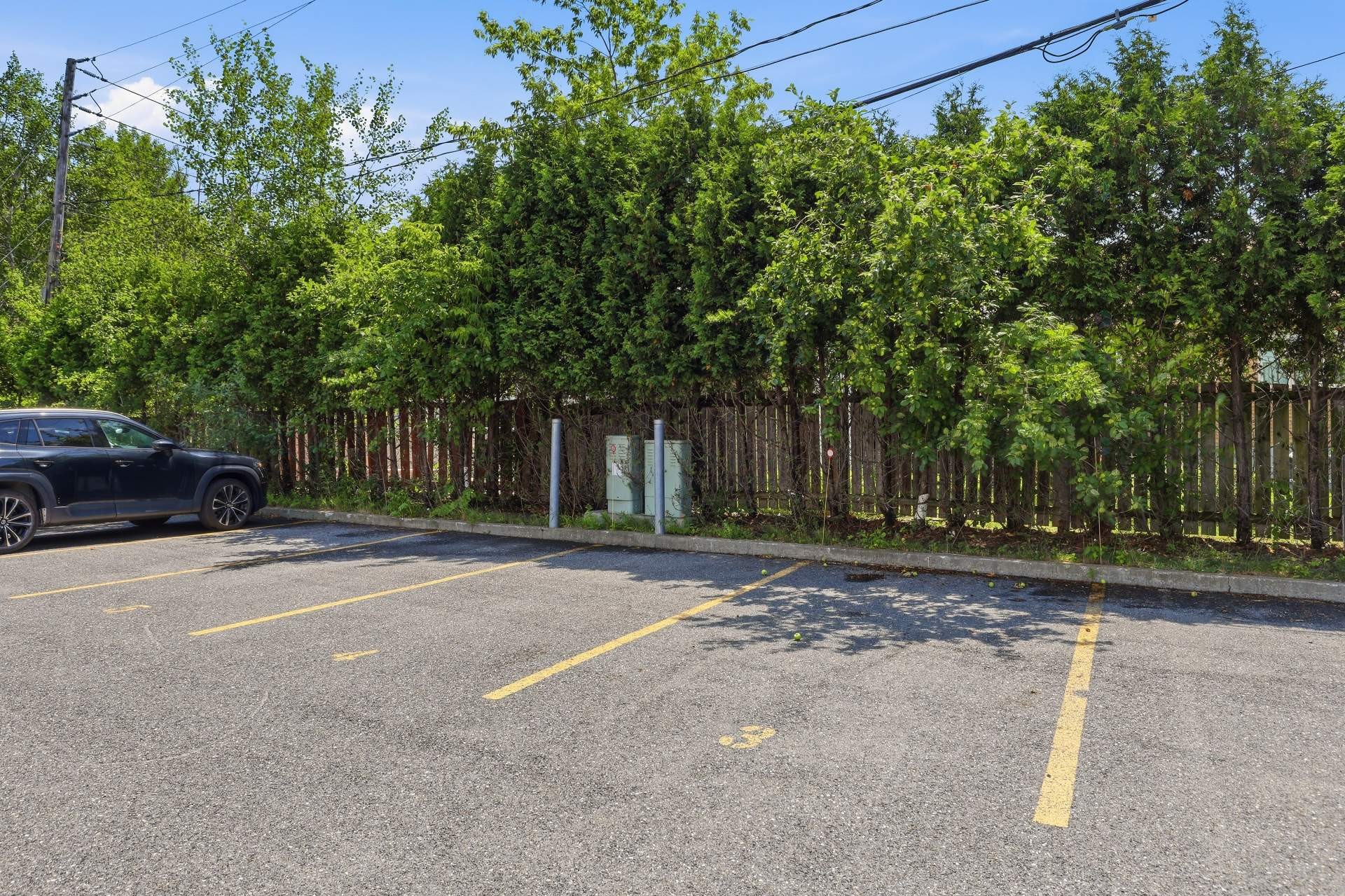 









7555


Boul. Cousineau

,
Longueuil (Saint-Hubert),




QC
J3Y0G4

