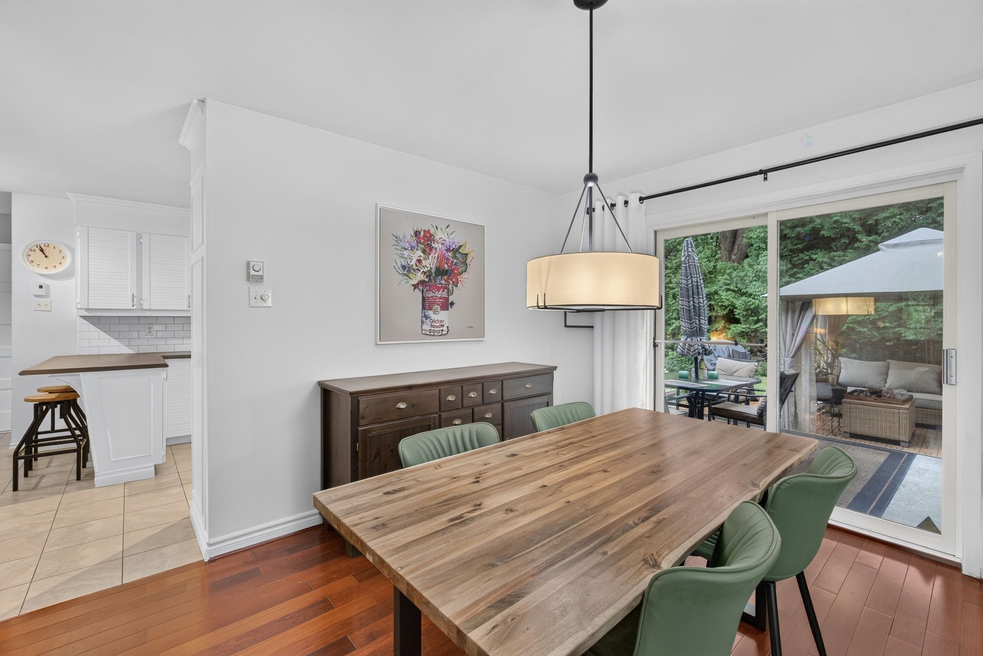 









621


Rue des Hirondelles

,
Granby,




QC
J2H1V1

