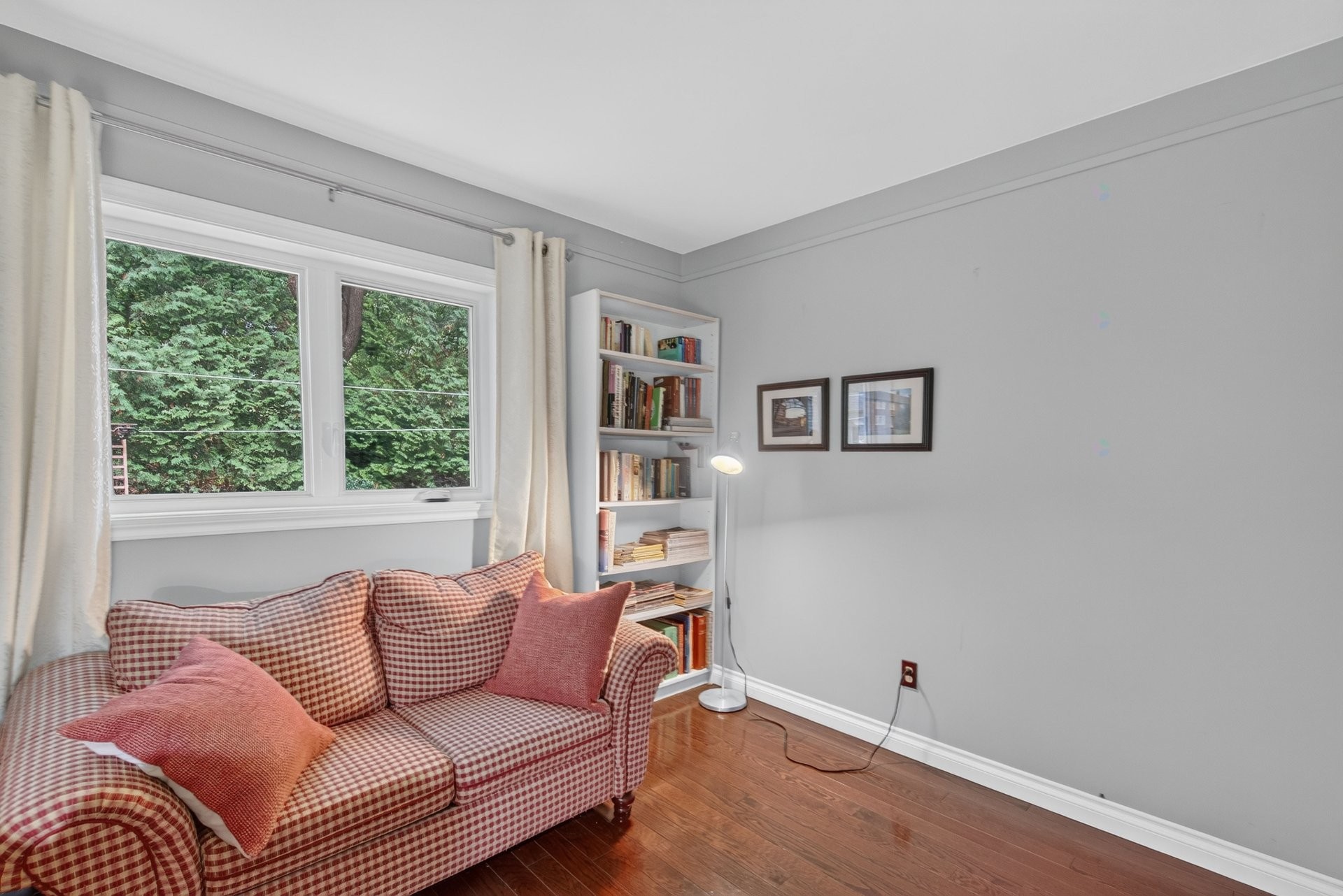 









621


Rue des Hirondelles

,
Granby,




QC
J2H1V1

