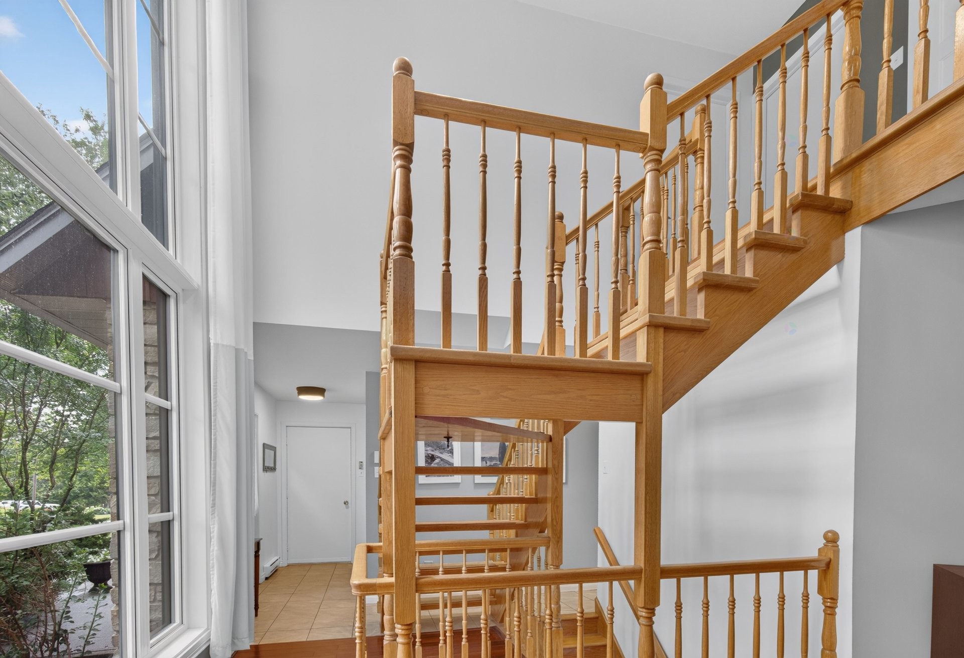 









621


Rue des Hirondelles

,
Granby,




QC
J2H1V1


