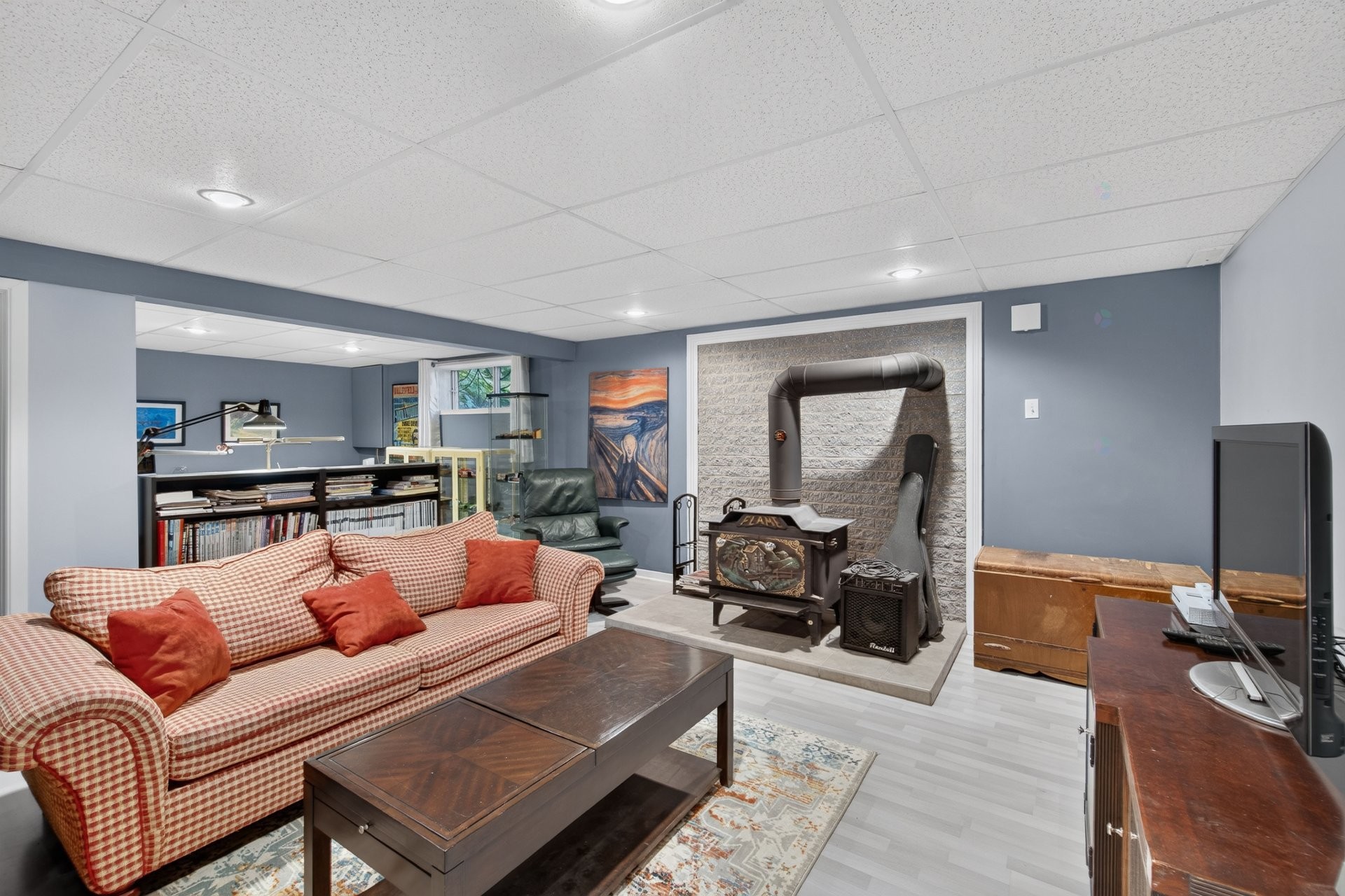 









621


Rue des Hirondelles

,
Granby,




QC
J2H1V1

