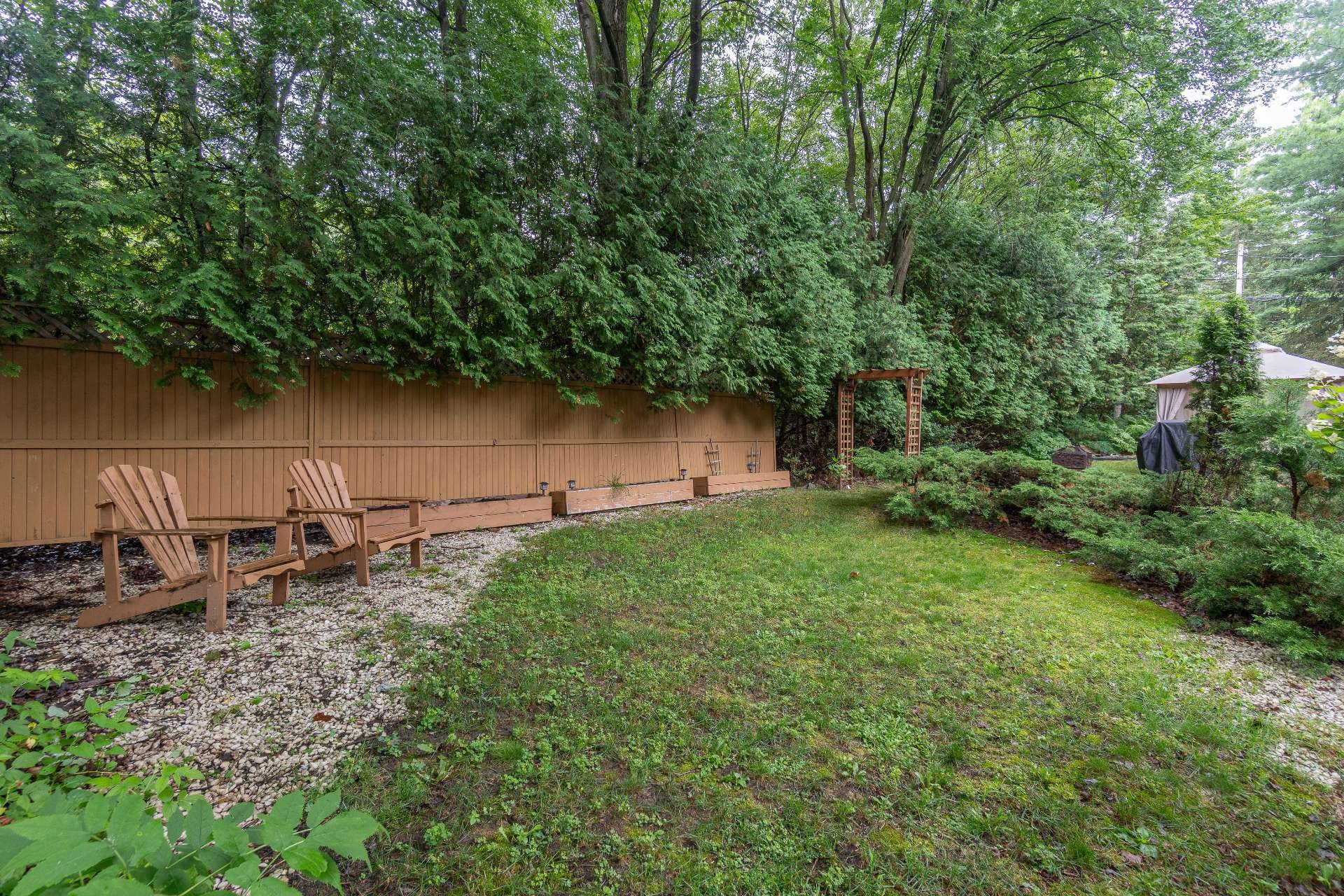 









621


Rue des Hirondelles

,
Granby,




QC
J2H1V1

