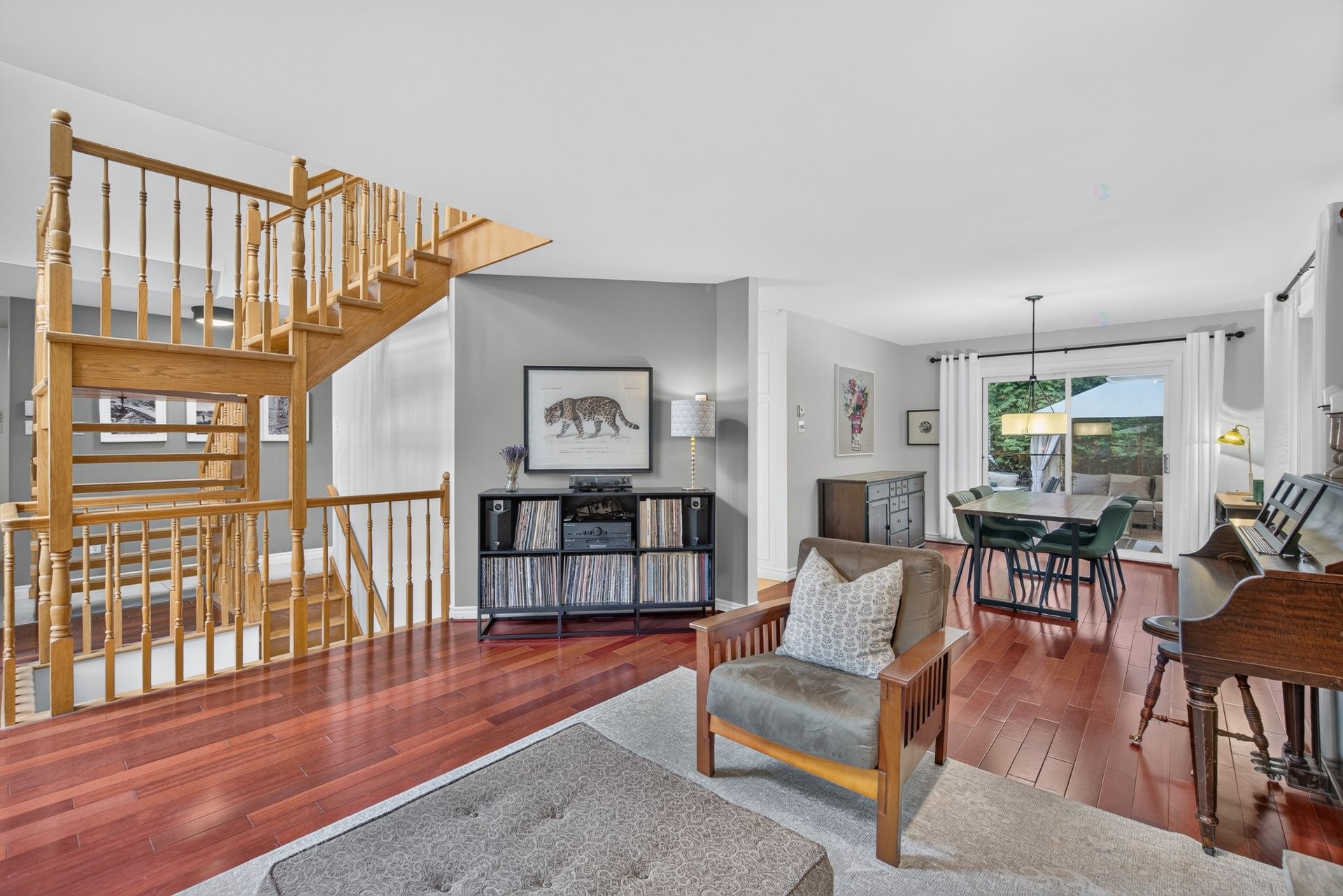 









621


Rue des Hirondelles

,
Granby,




QC
J2H1V1

