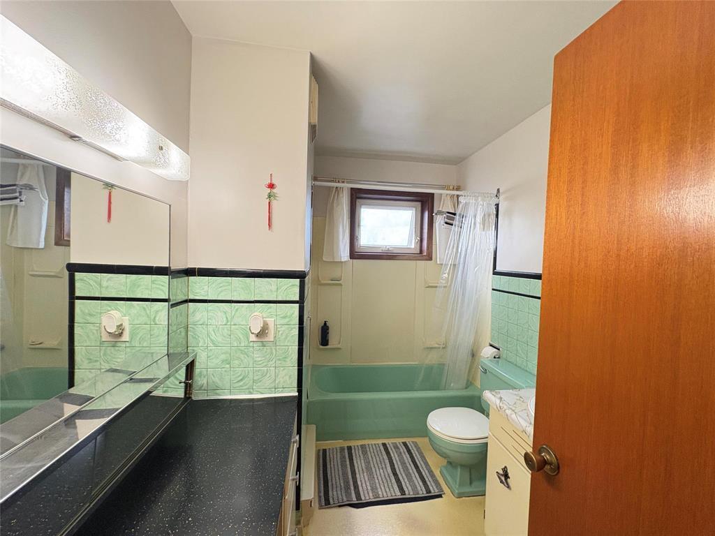 












15 Maple Avenue E

,
Hamiota,




Manitoba
R0M0T0

