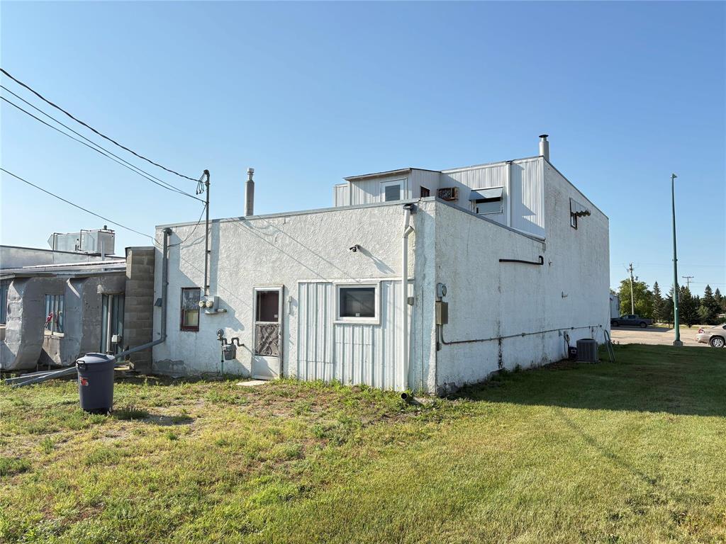 












15 Maple Avenue E

,
Hamiota,




Manitoba
R0M0T0

