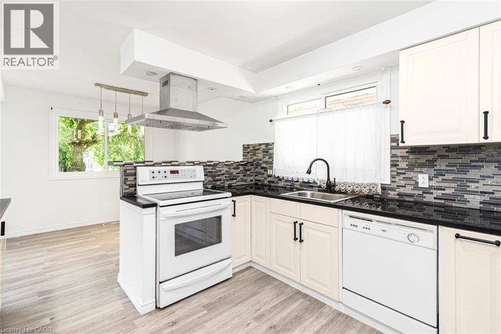 












100 MOUNTAIN Avenue N

,
Hamilton,




Ontario
L8G3P7

