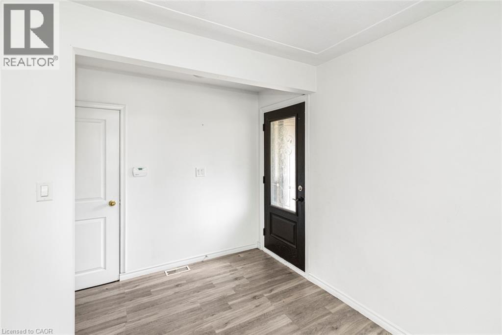 












100 MOUNTAIN Avenue N

,
Hamilton,




Ontario
L8G3P7

