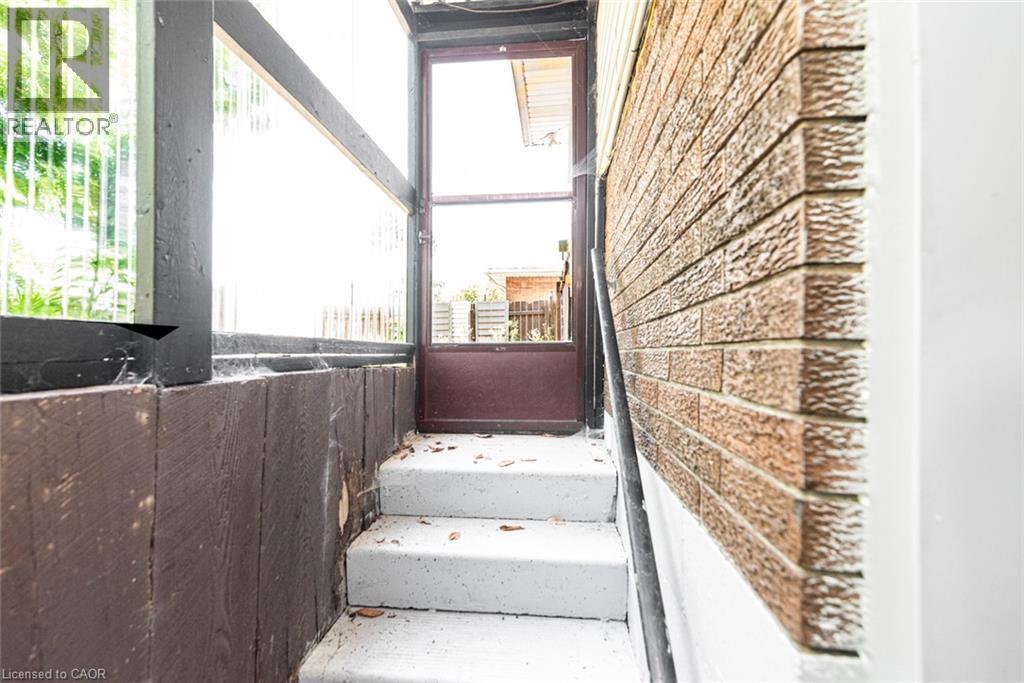 












100 MOUNTAIN Avenue N

,
Hamilton,




Ontario
L8G3P7

