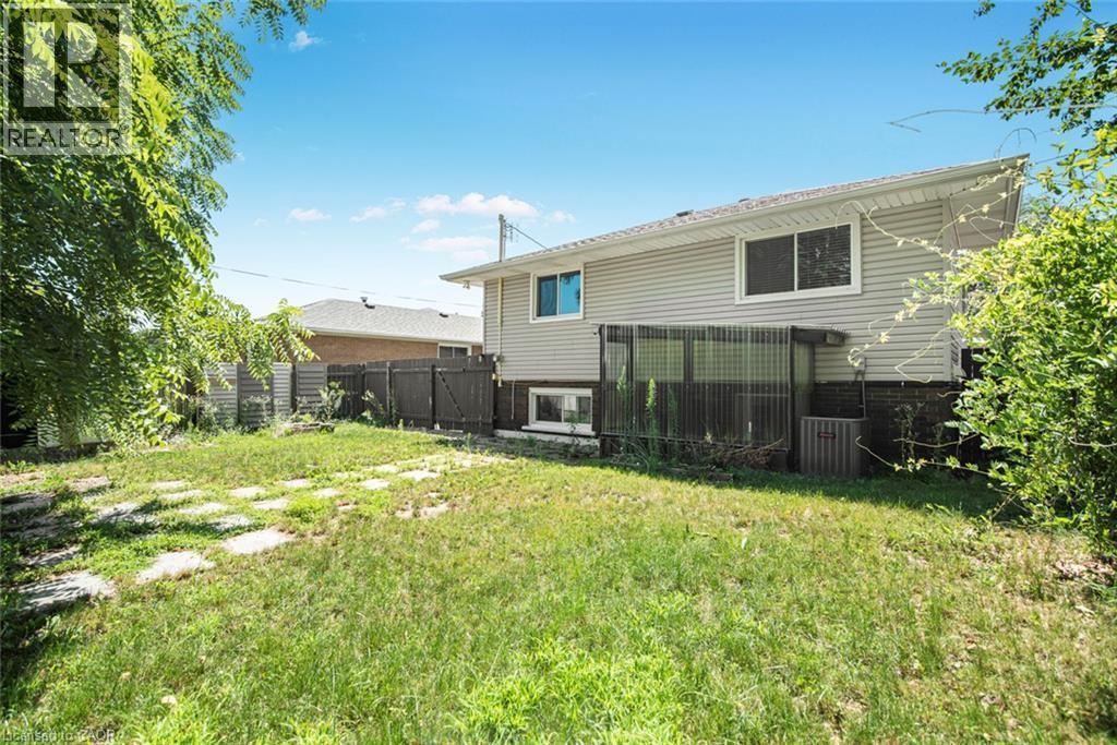 












100 MOUNTAIN Avenue N

,
Hamilton,




Ontario
L8G3P7

