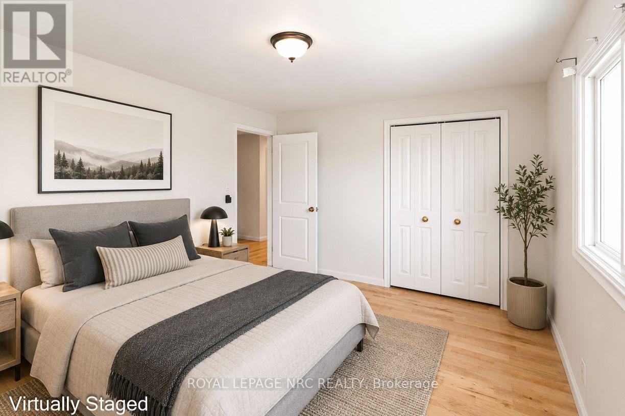 












100 MOUNTAIN AVENUE N

,
Hamilton (Stoney Creek),




Ontario
L8G3P7

