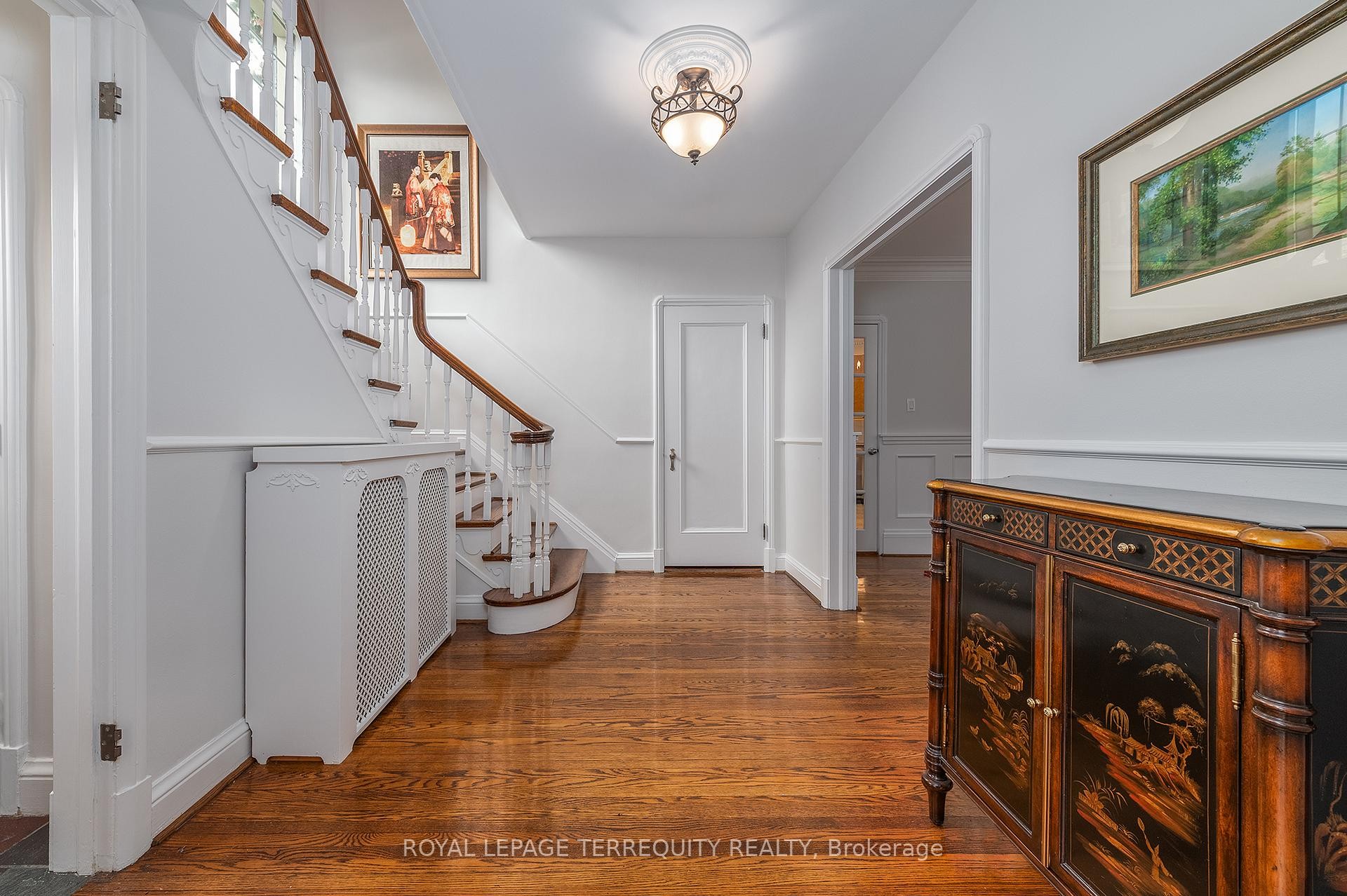









223


Riverside

Drive,
Toronto,




ON
M6S 4A8

