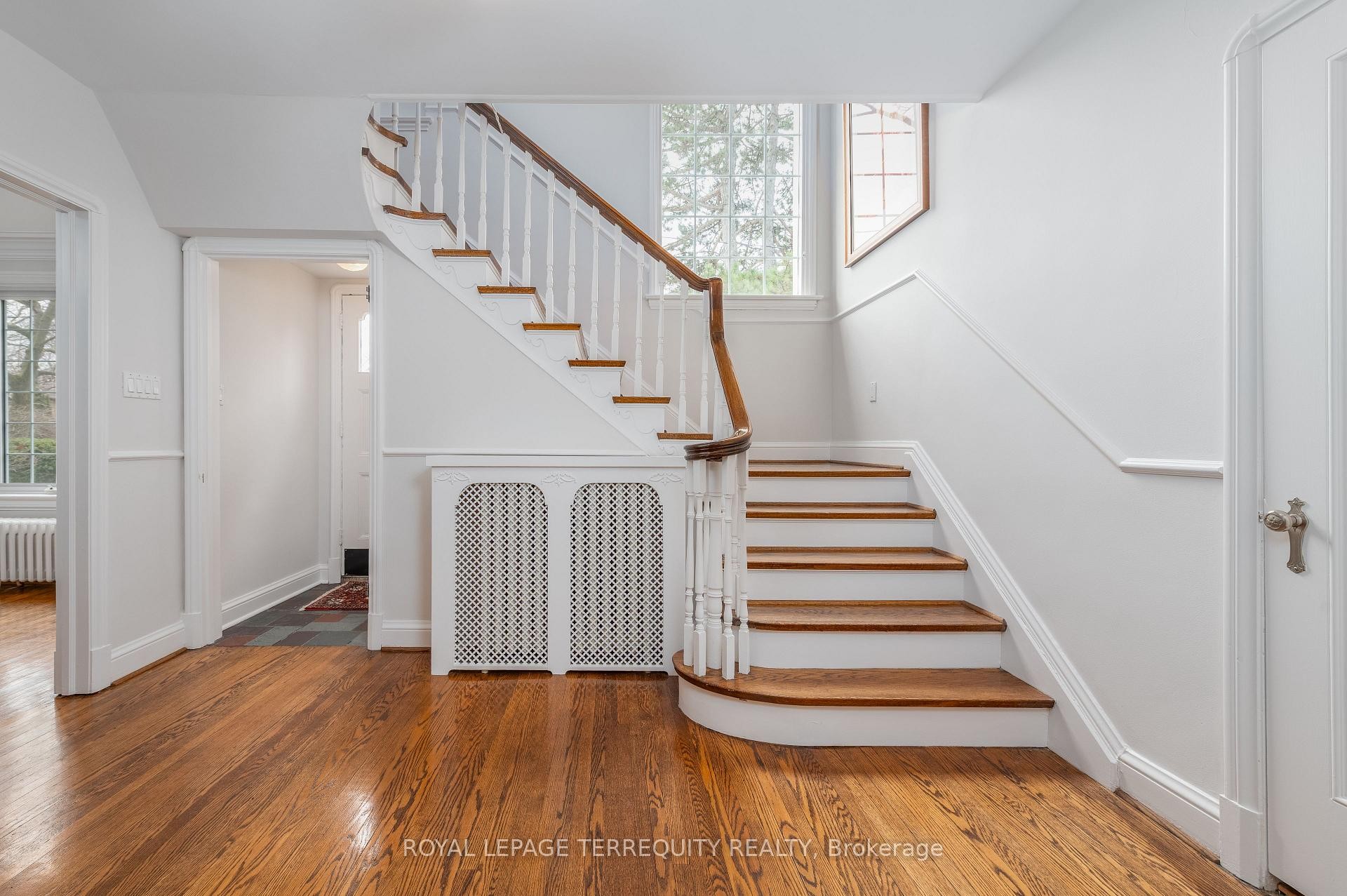 









223


Riverside

Drive,
Toronto,




ON
M6S 4A8

