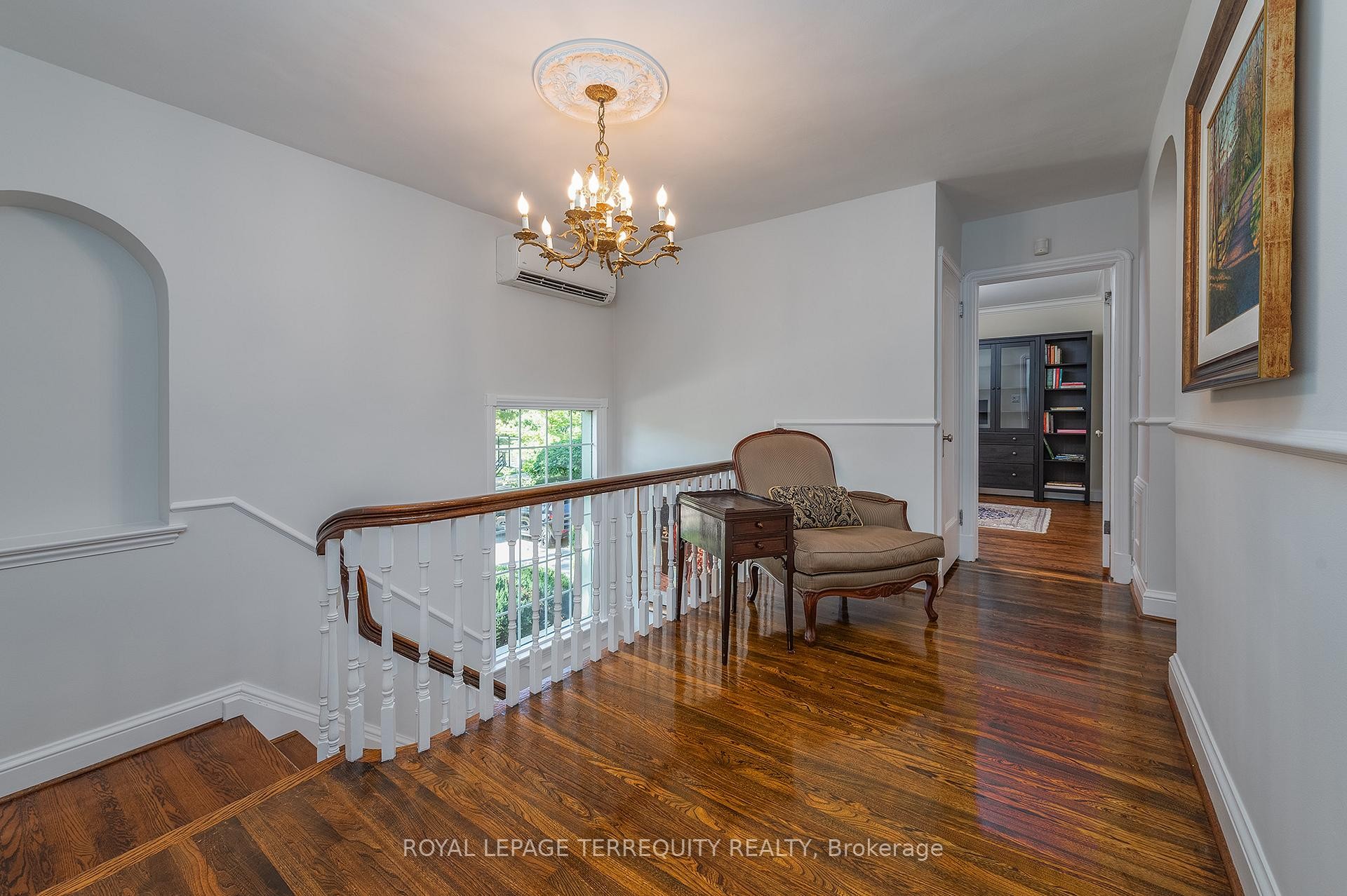 









223


Riverside

Drive,
Toronto,




ON
M6S 4A8

