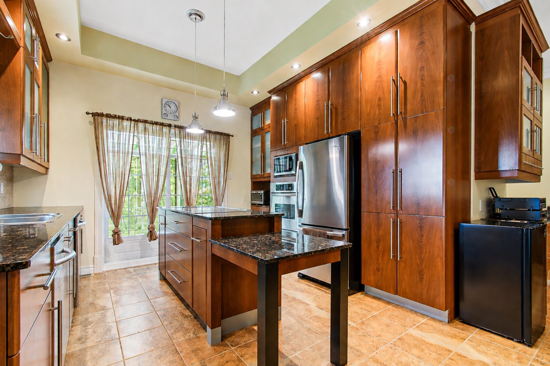 









1255


Rue des Pionniers

,
Saint-André-d'Argenteuil,




QC
J0V1X0

