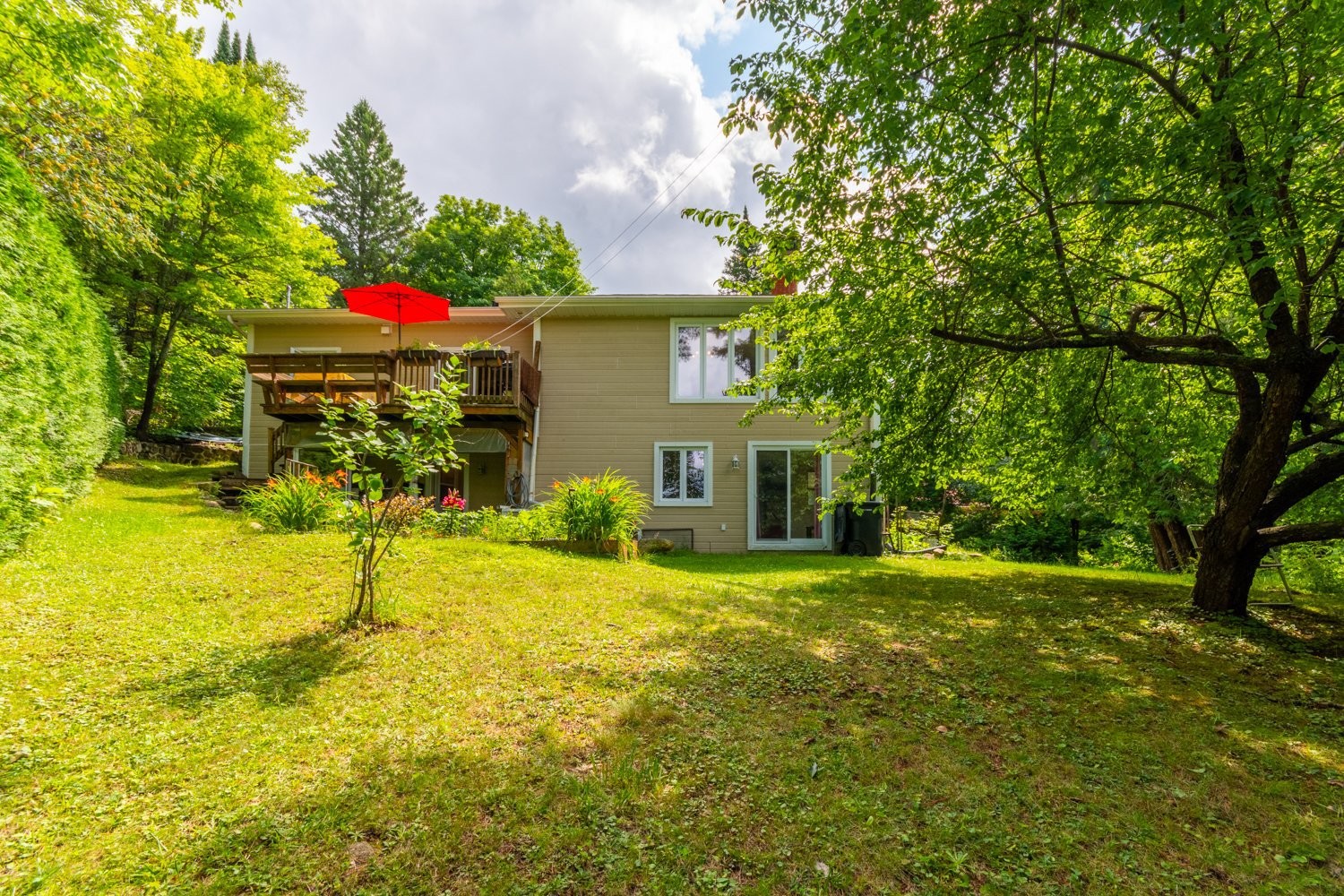 









1018


Ch. des Nations

,
Sainte-Anne-des-Lacs,




QC
J0R1B0

