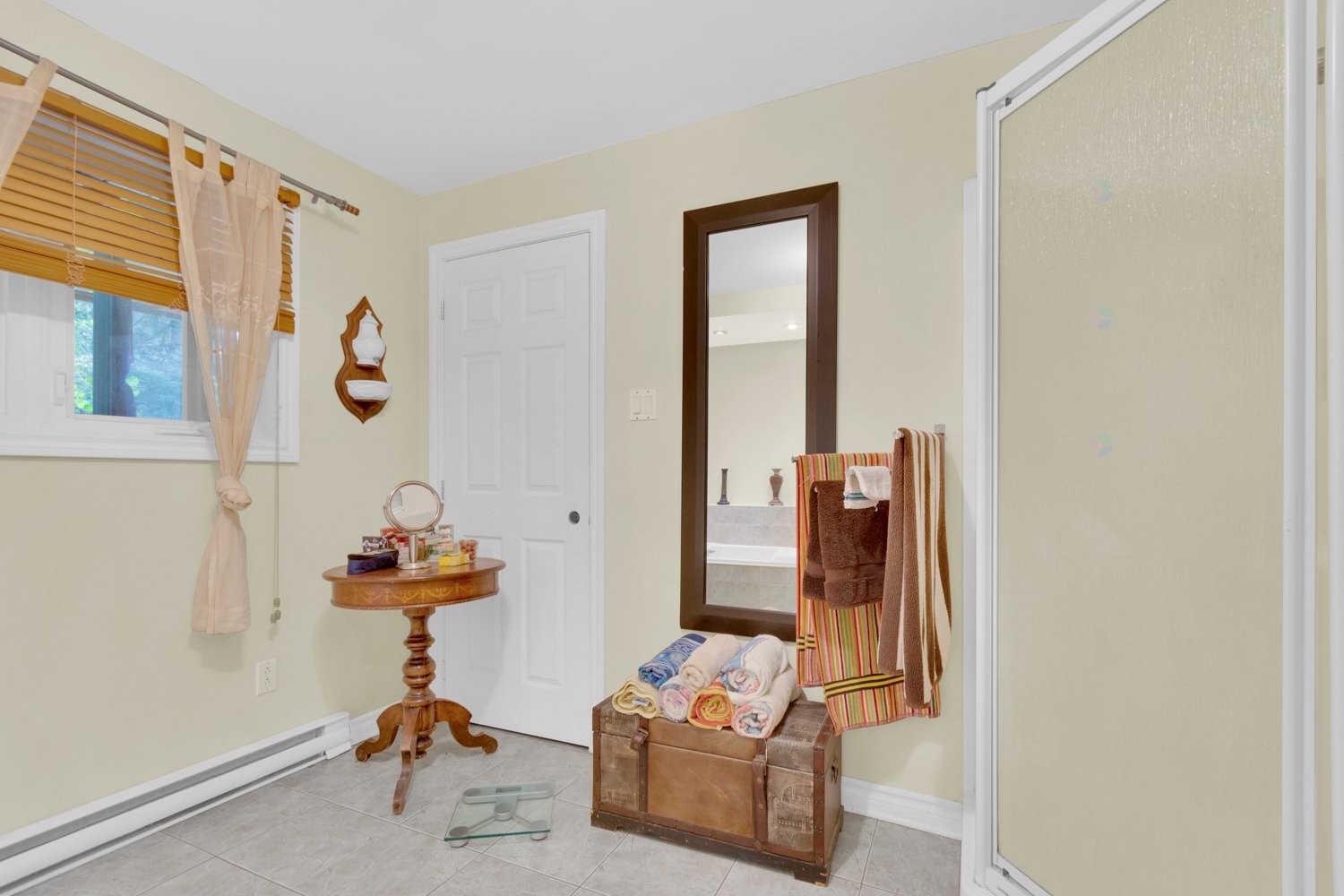 









1018


Ch. des Nations

,
Sainte-Anne-des-Lacs,




QC
J0R1B0

