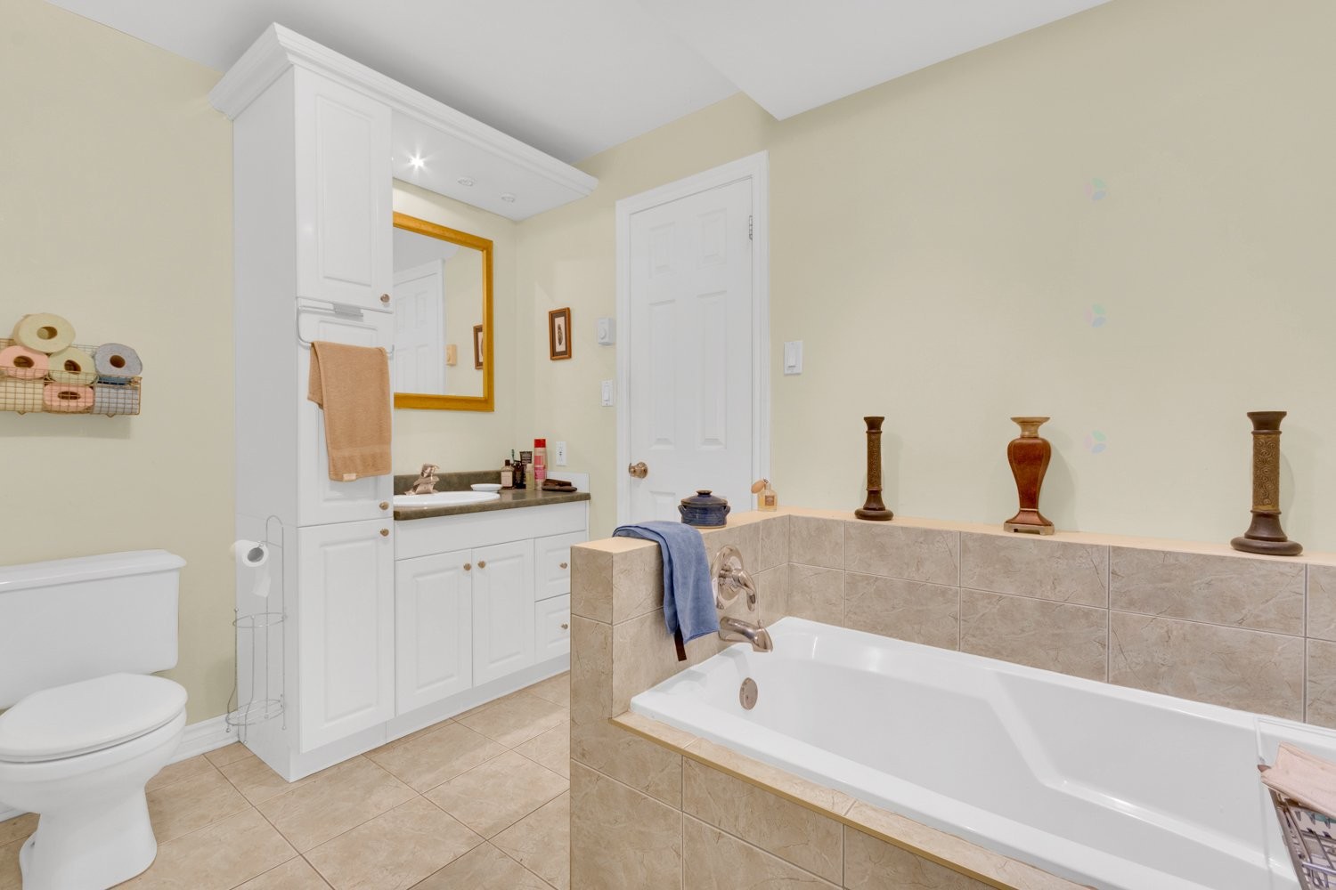 









1018


Ch. des Nations

,
Sainte-Anne-des-Lacs,




QC
J0R1B0

