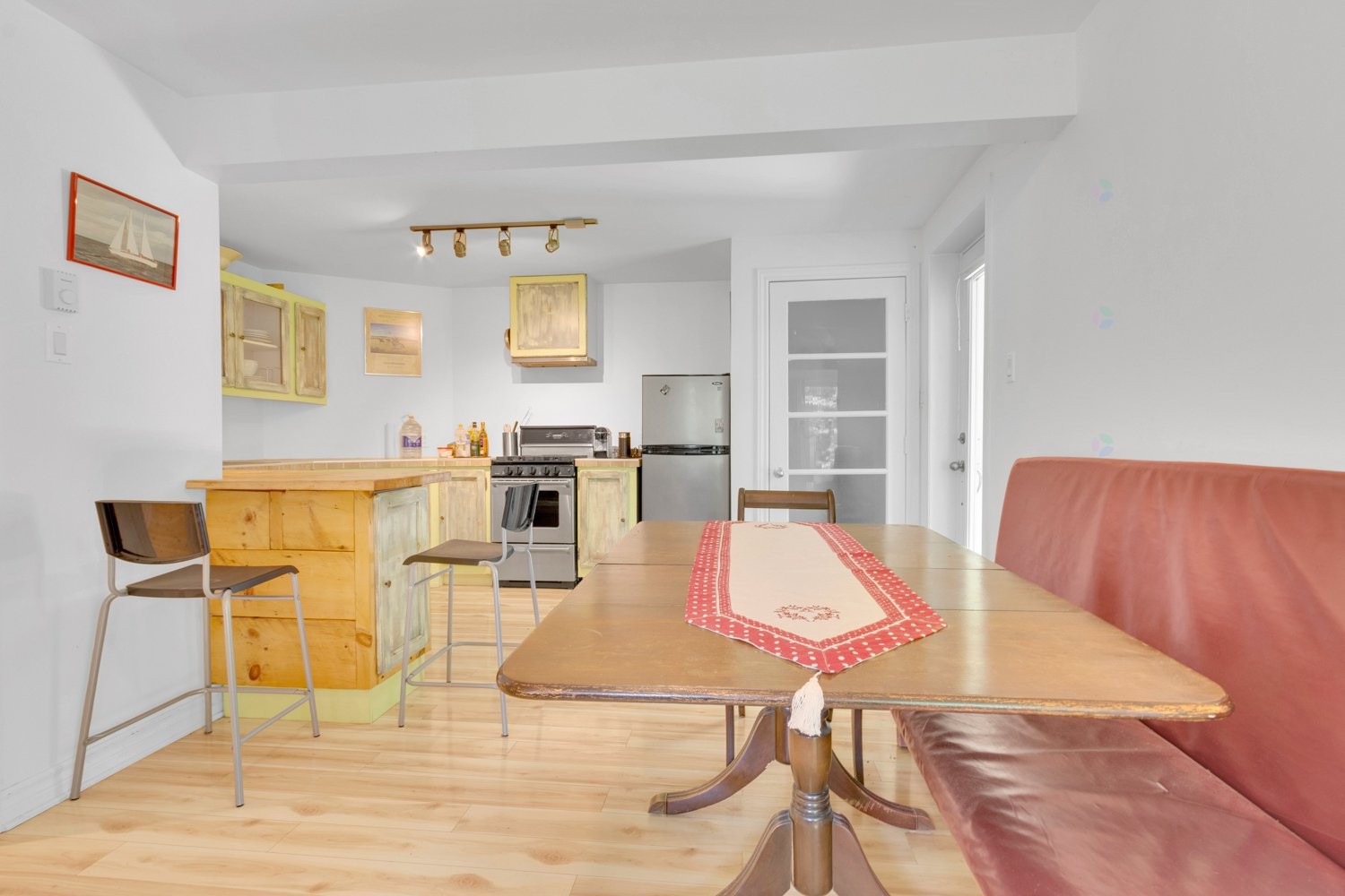 









1018


Ch. des Nations

,
Sainte-Anne-des-Lacs,




QC
J0R1B0

