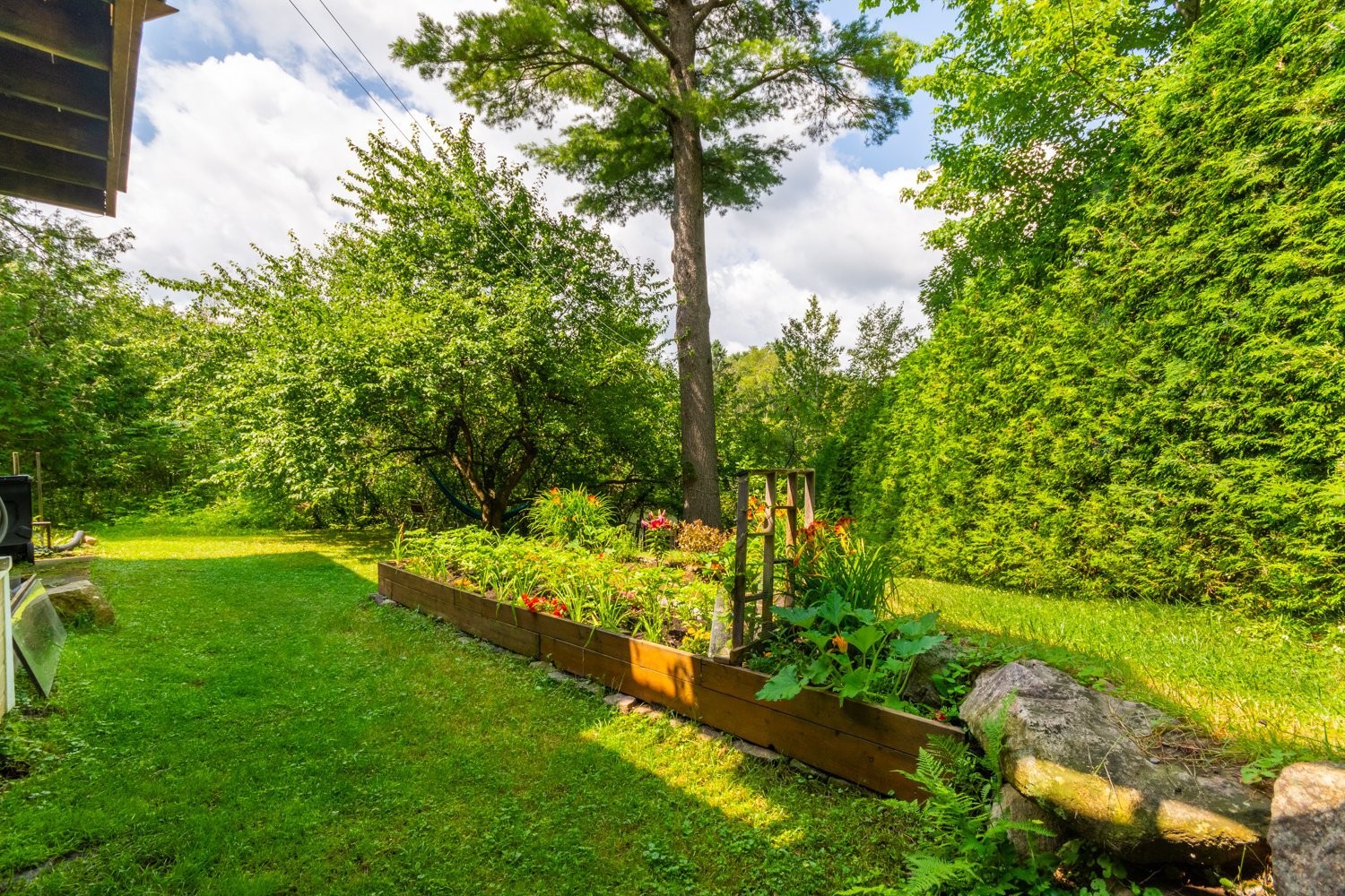 









1018


Ch. des Nations

,
Sainte-Anne-des-Lacs,




QC
J0R1B0

