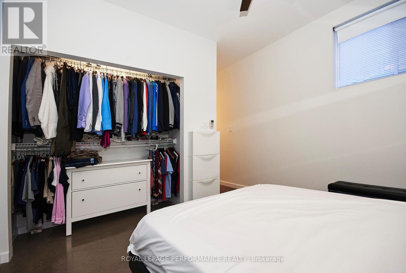












UNIT B - 82 THIRD AVENUE

,
Ottawa,




Ontario
K1S2J8


