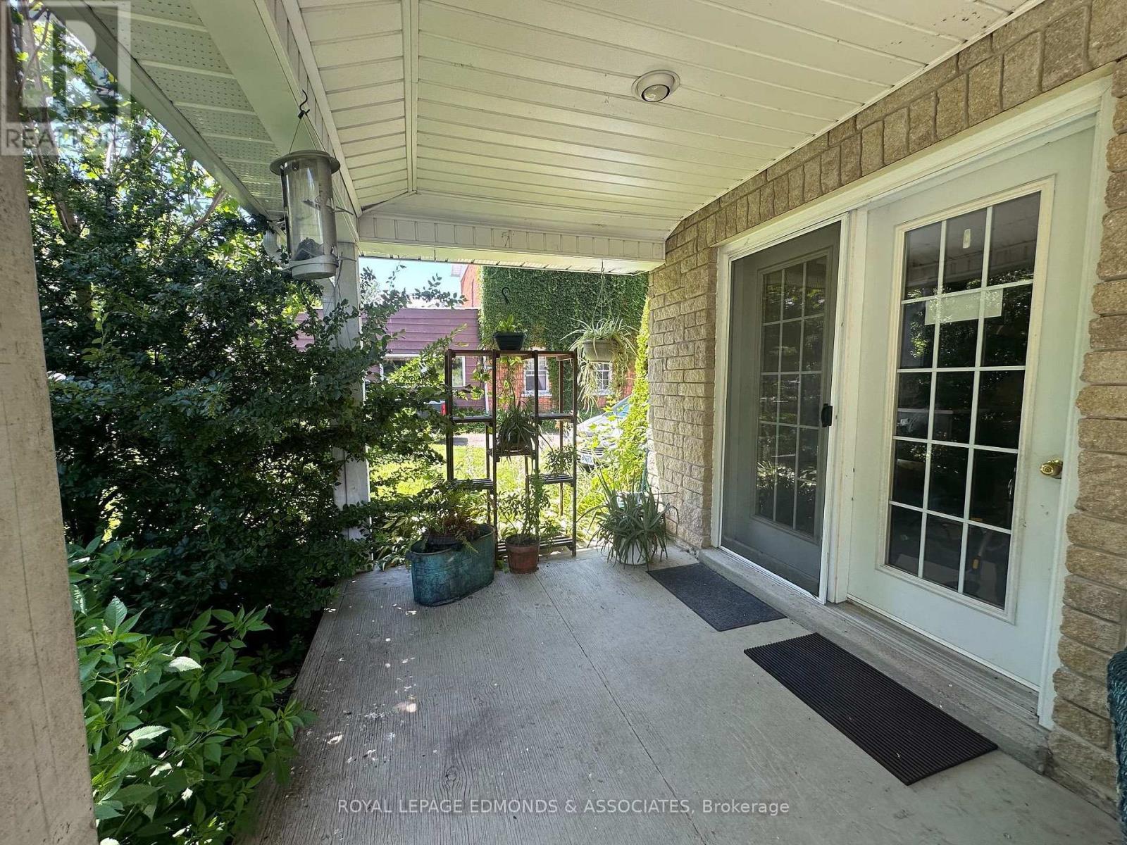 












146 MARY STREET

,
Pembroke,




Ontario
K8A5V6

