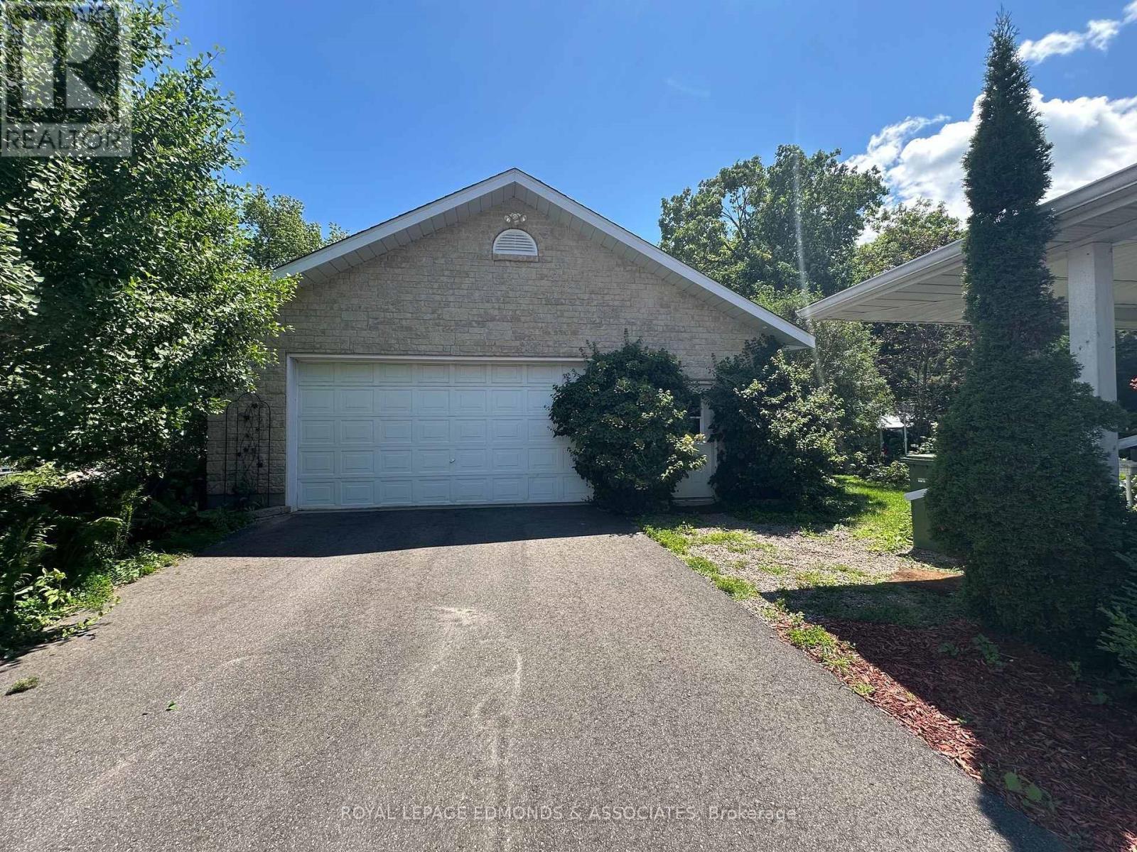 












146 MARY STREET

,
Pembroke,




Ontario
K8A5V6


