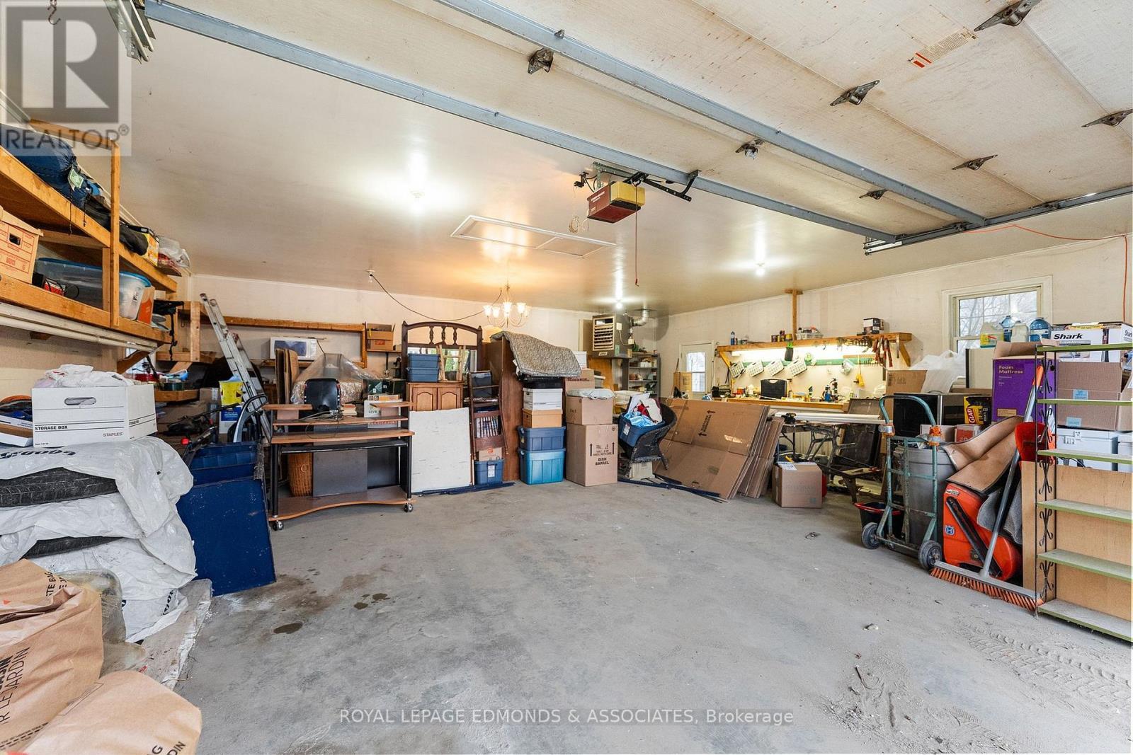 












146 MARY STREET

,
Pembroke,




Ontario
K8A5V6

