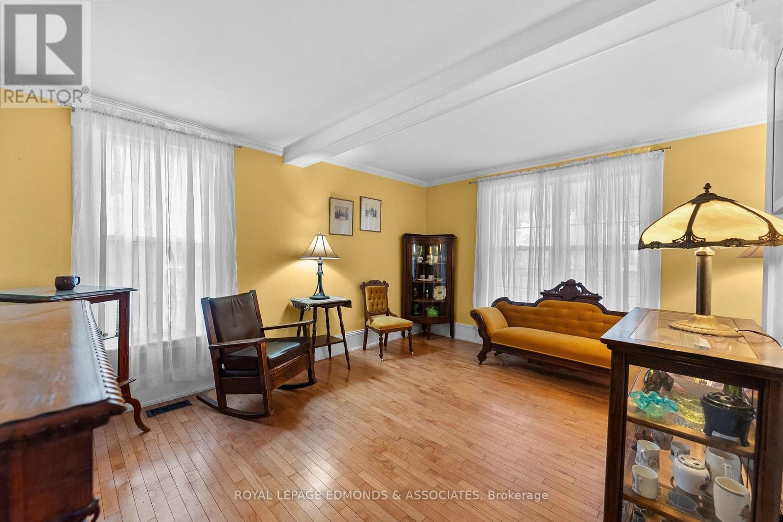 












146 MARY STREET

,
Pembroke,




Ontario
K8A5V6

