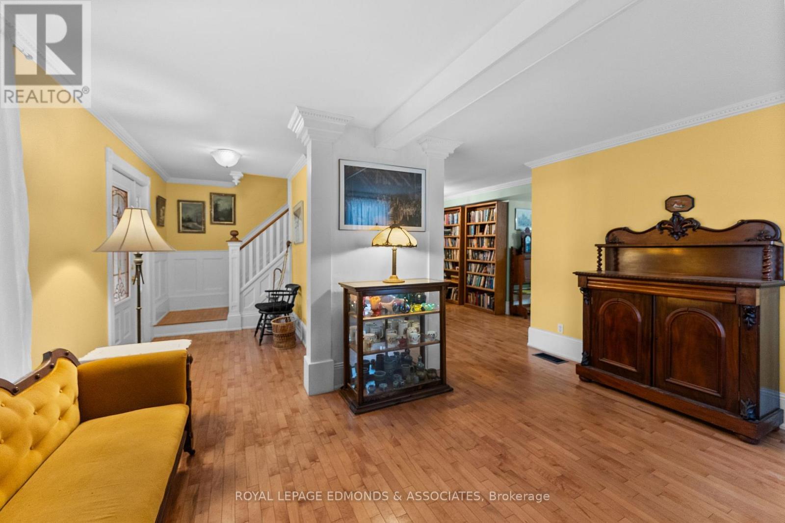 












146 MARY STREET

,
Pembroke,




Ontario
K8A5V6

