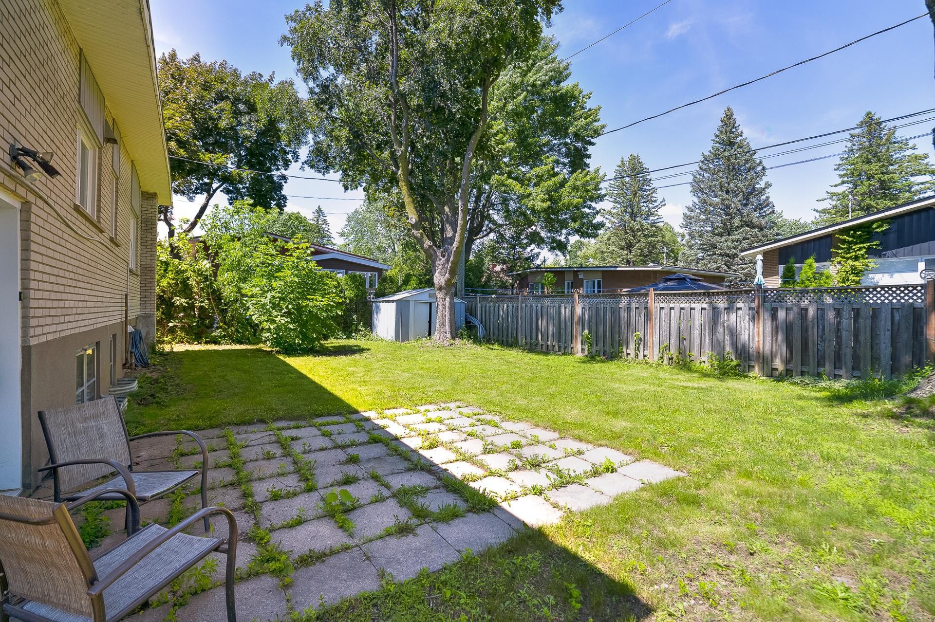 









61


Rue Pendale

,
Longueuil (Greenfield Park),




QC
J4V2V9

