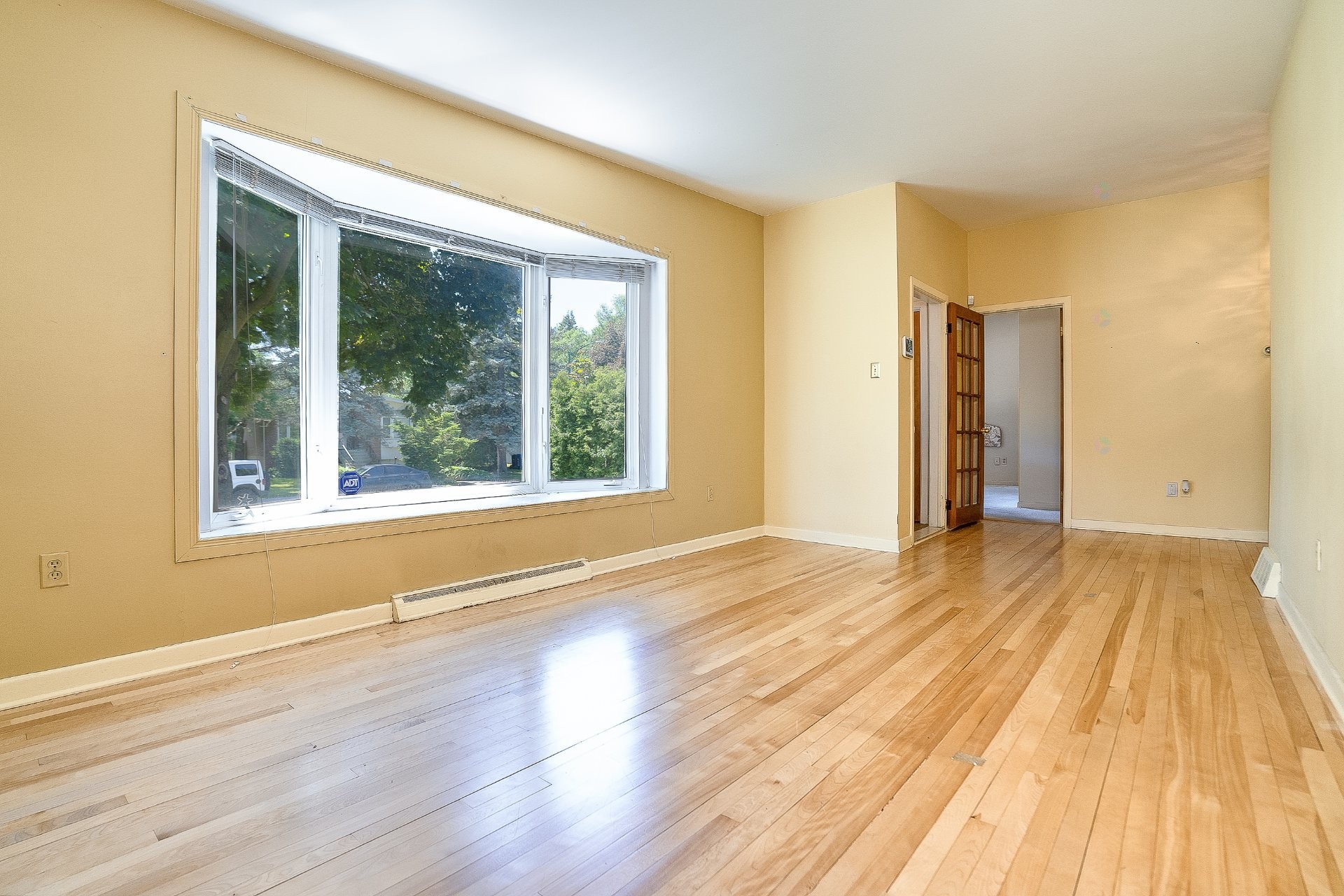 









61


Rue Pendale

,
Longueuil (Greenfield Park),




QC
J4V2V9

