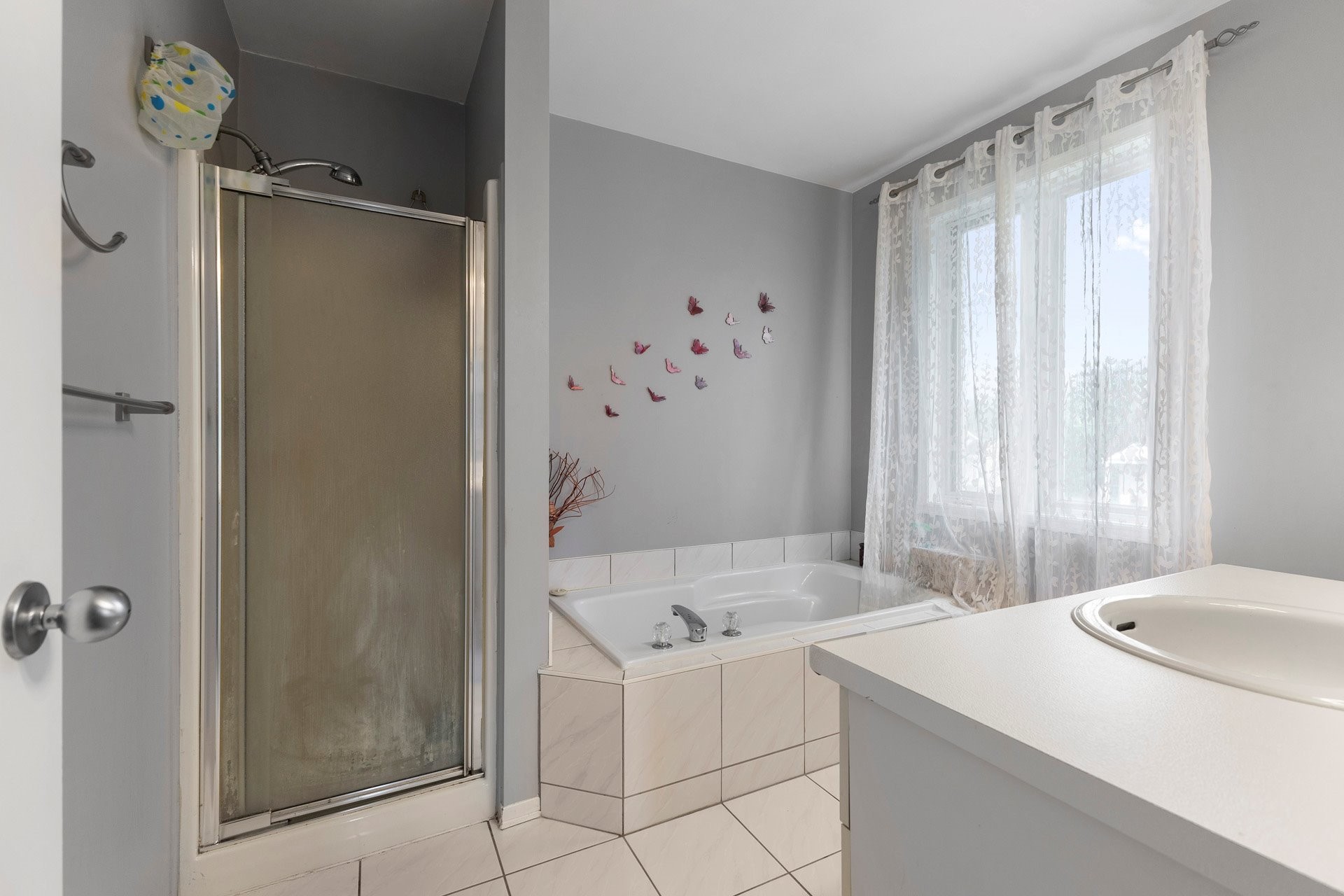 









296


12e Avenue

,
Saint-Zotique,




QC
J0P1Z0

