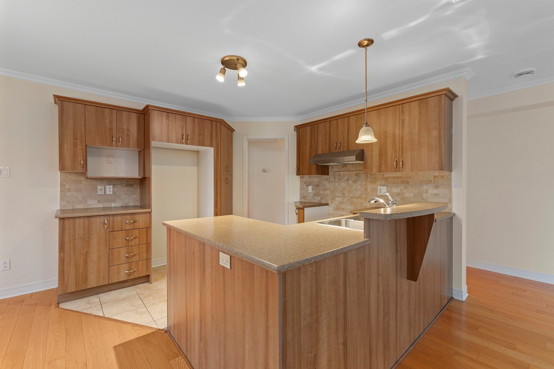 









49


Rue de la Seigneurie

, 2C,
Pincourt,




QC
J7W0M9

