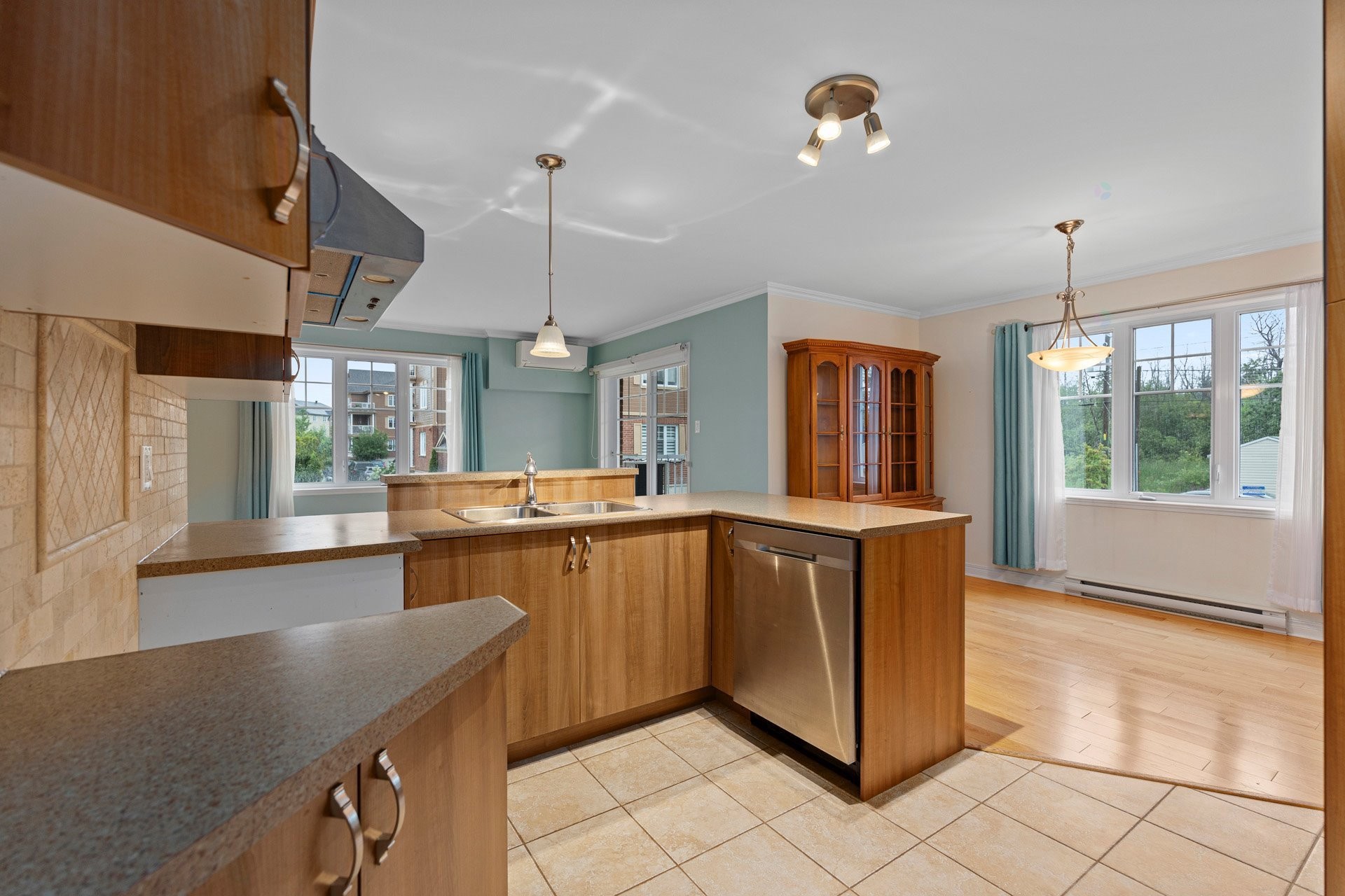 









49


Rue de la Seigneurie

, 2C,
Pincourt,




QC
J7W0M9

