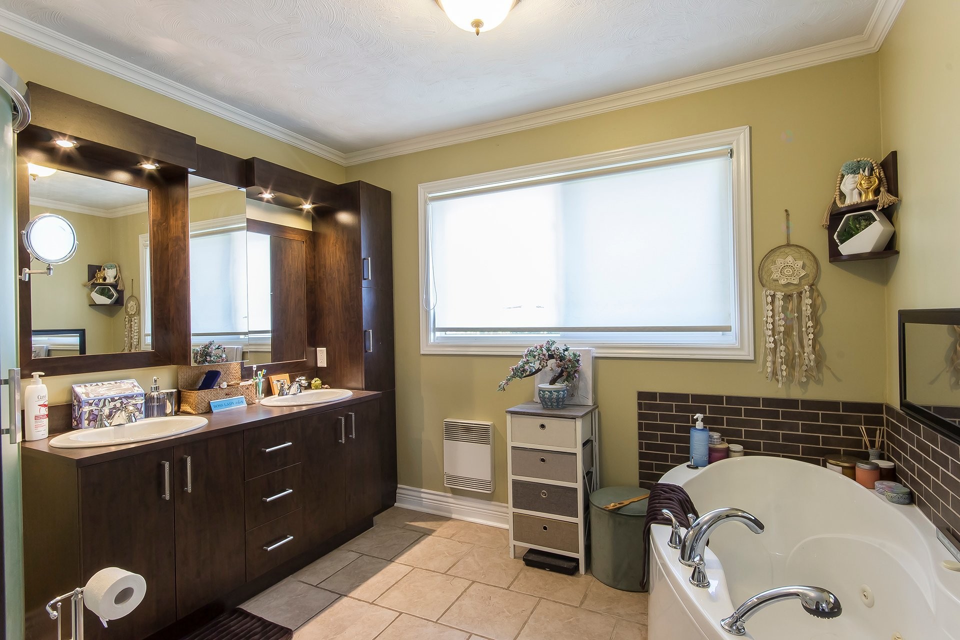 









3


Rue Aldège-Clément

,
Gatineau (Masson-Angers),




QC
J8M1E3

