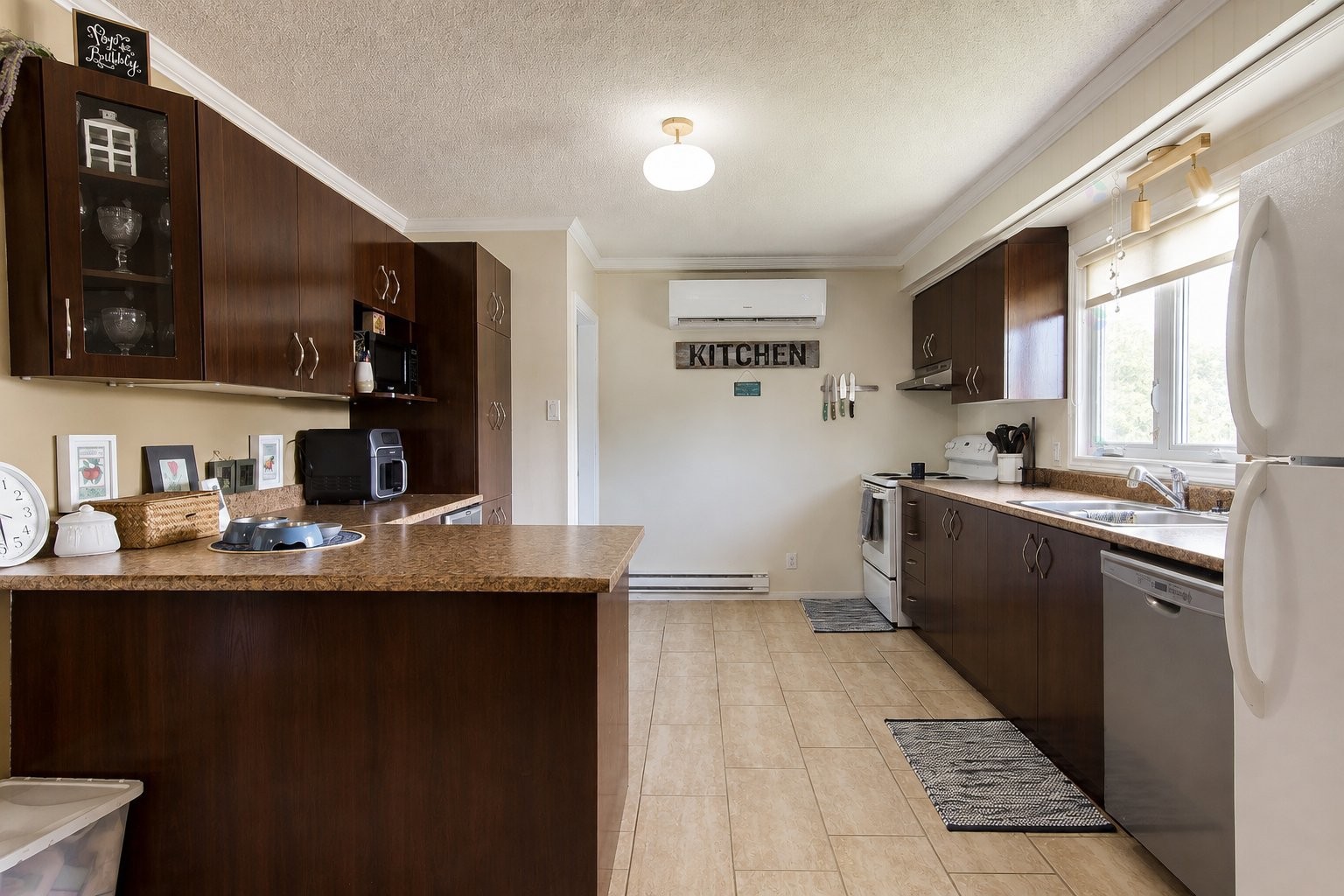 









3


Rue Aldège-Clément

,
Gatineau (Masson-Angers),




QC
J8M1E3

