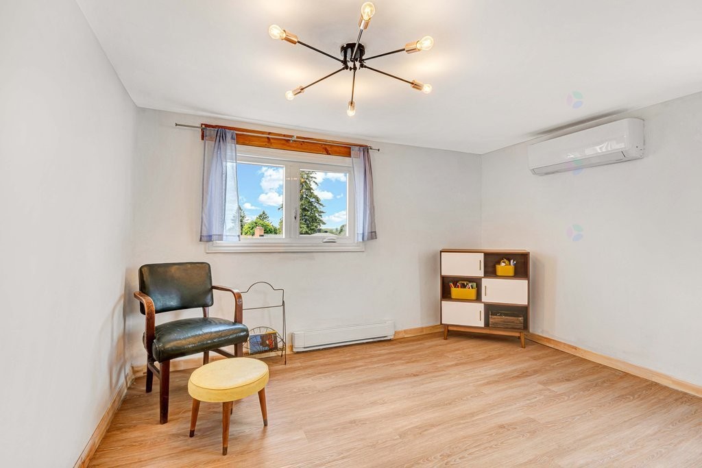 









48


Rue St-Josaphat

,
Gatineau (Gatineau),




QC
J8T3C9

