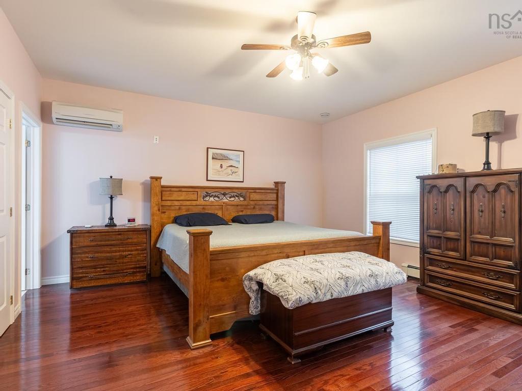 












10 Sylvania Terrace

,
Hammonds Plains,




NS
B3Z 1J1

