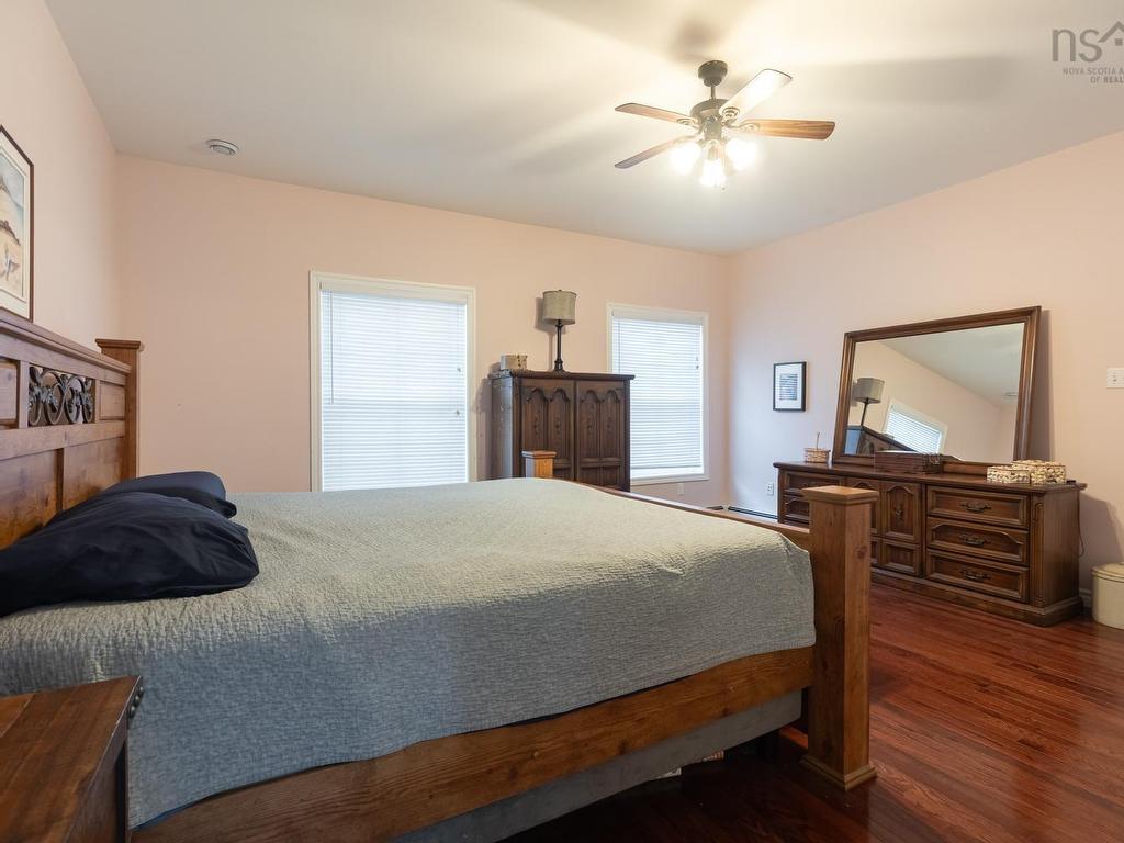 












10 Sylvania Terrace

,
Hammonds Plains,




NS
B3Z 1J1

