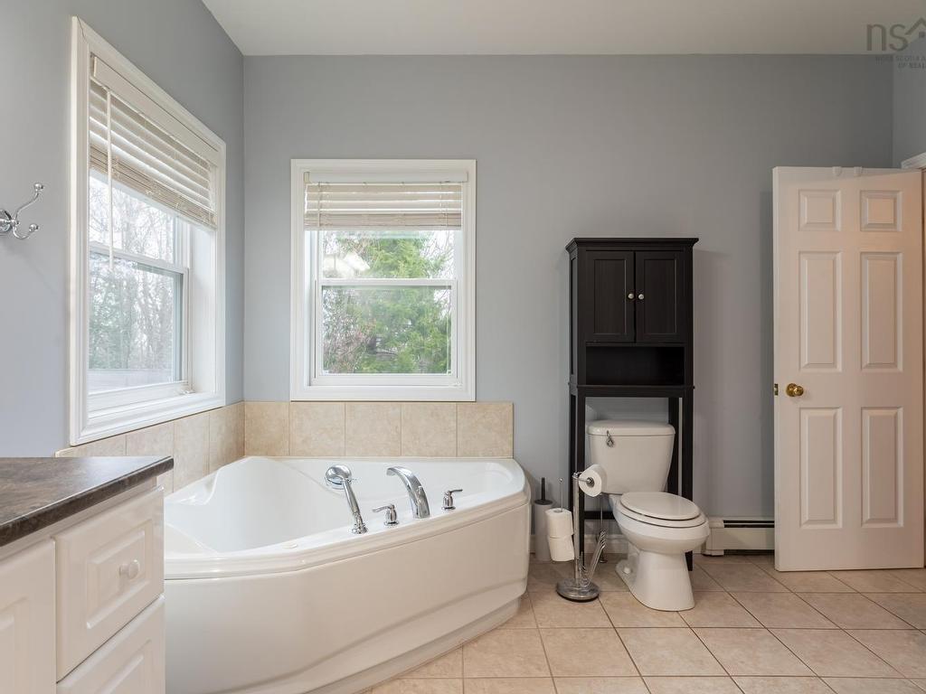 












10 Sylvania Terrace

,
Hammonds Plains,




NS
B3Z 1J1


