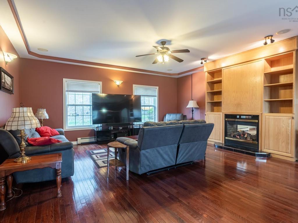 












10 Sylvania Terrace

,
Hammonds Plains,




NS
B3Z 1J1

